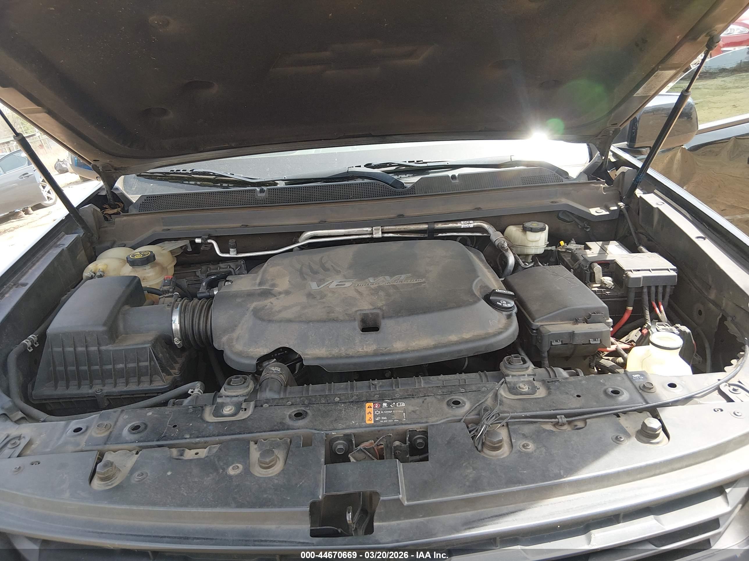 CHEVROLET COLORADO image 10