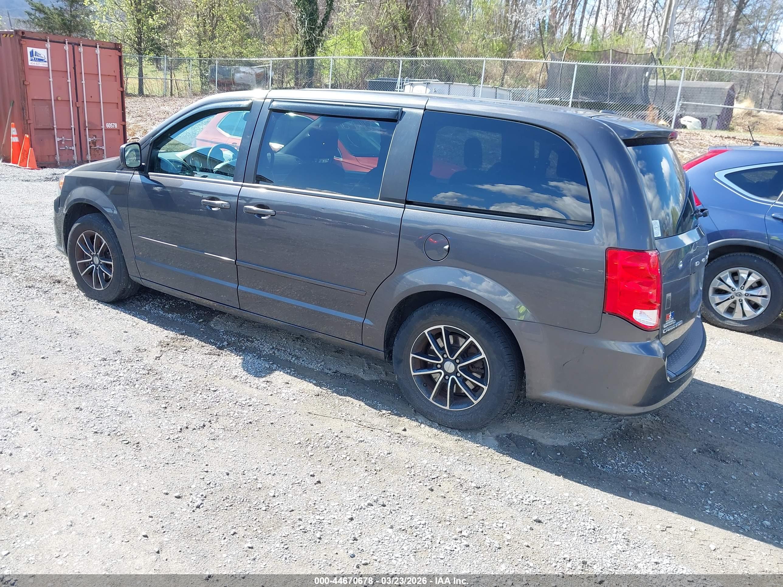 DODGE GRAND image 3