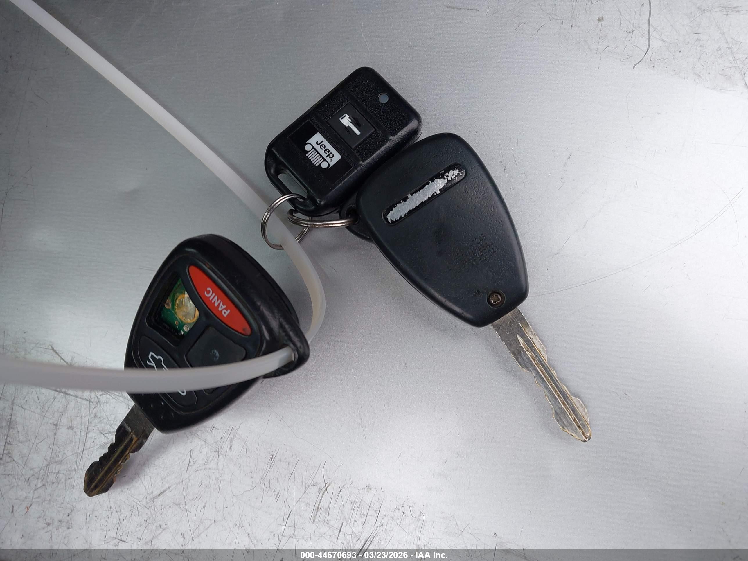 JEEP GRAND image 11