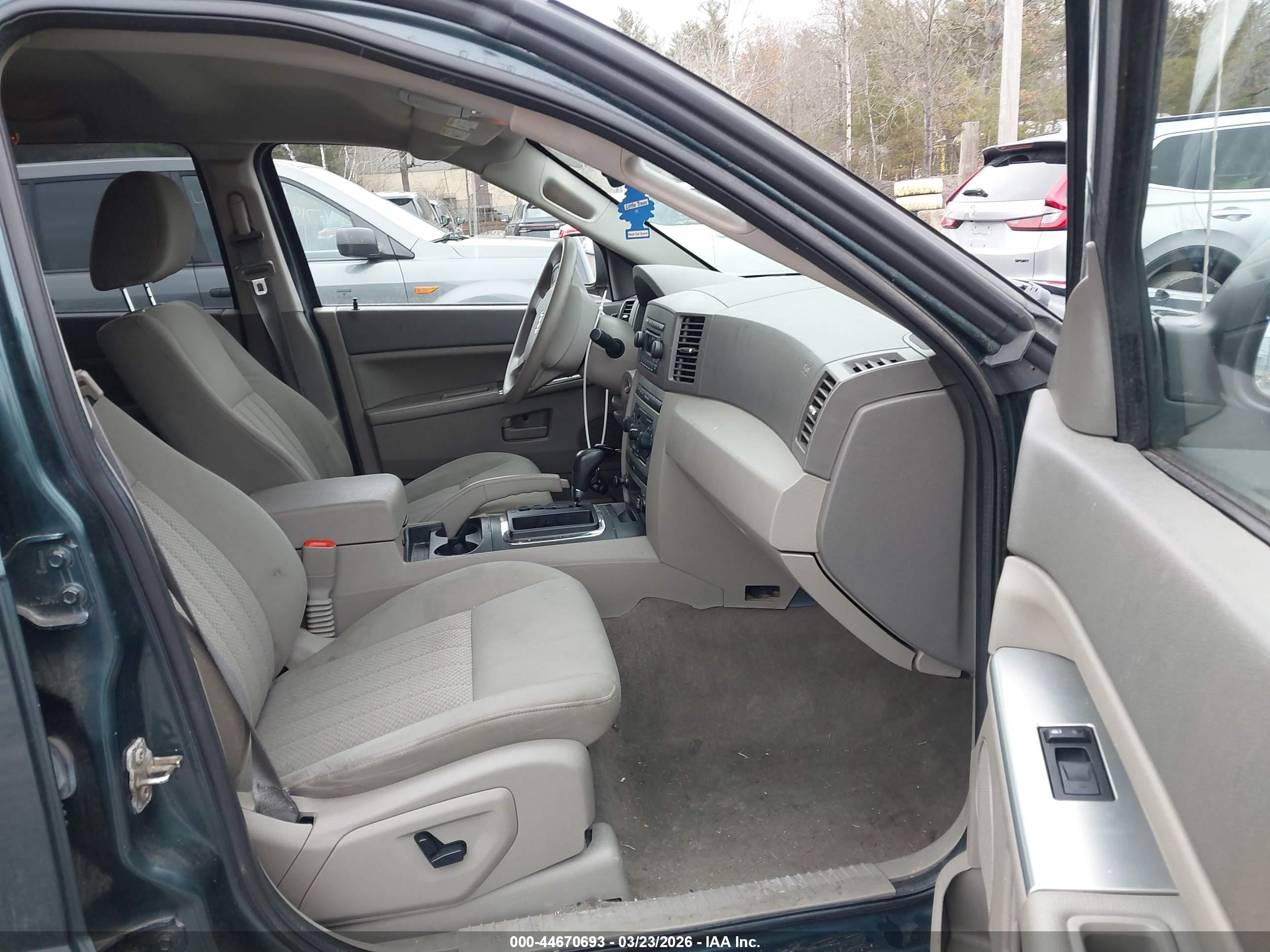 JEEP GRAND image 5