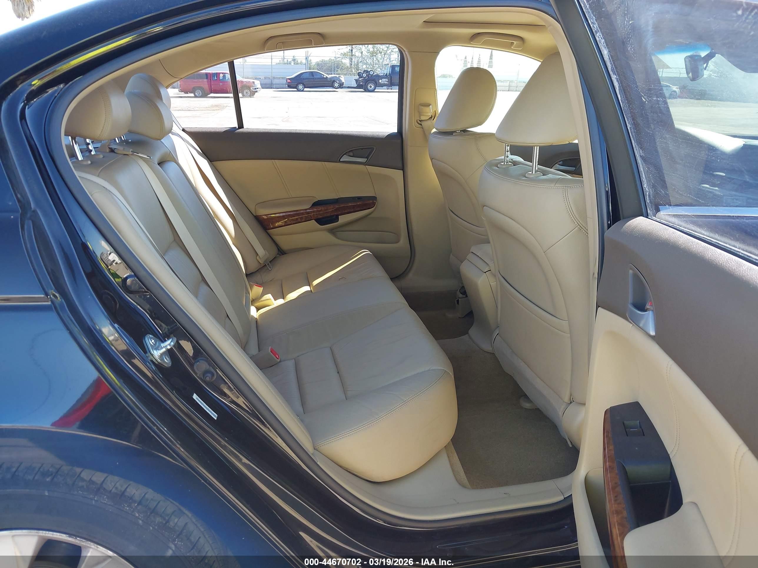 HONDA ACCORD image 8