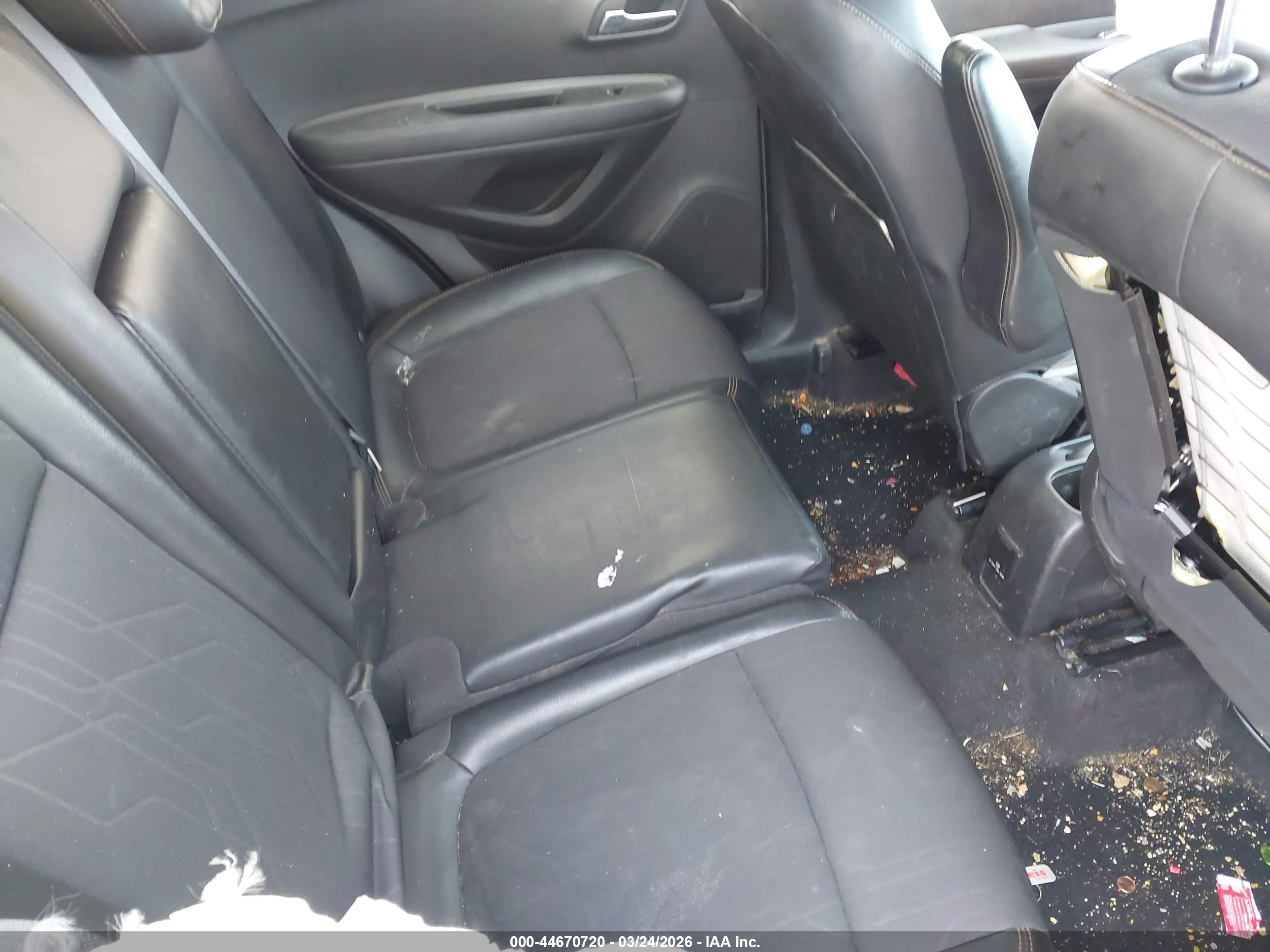 CHEVROLET TRAX image 8