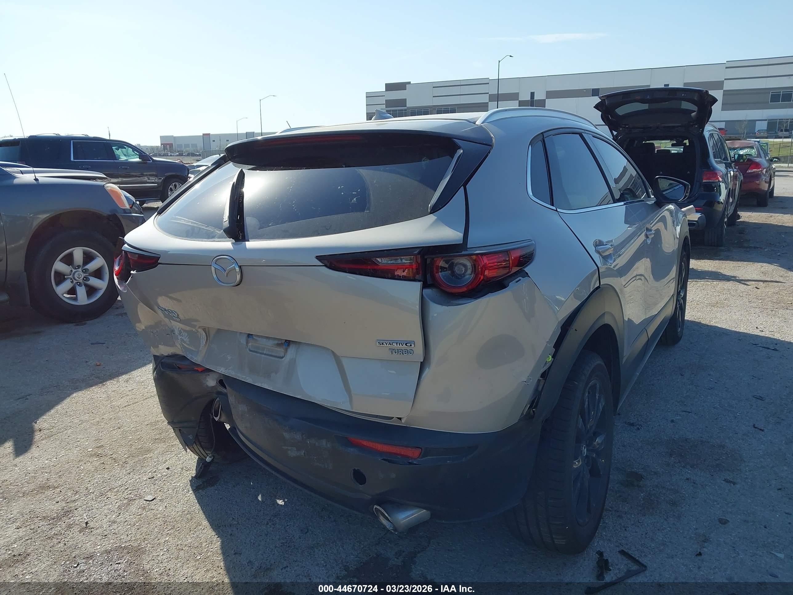 MAZDA CX-30 image 4