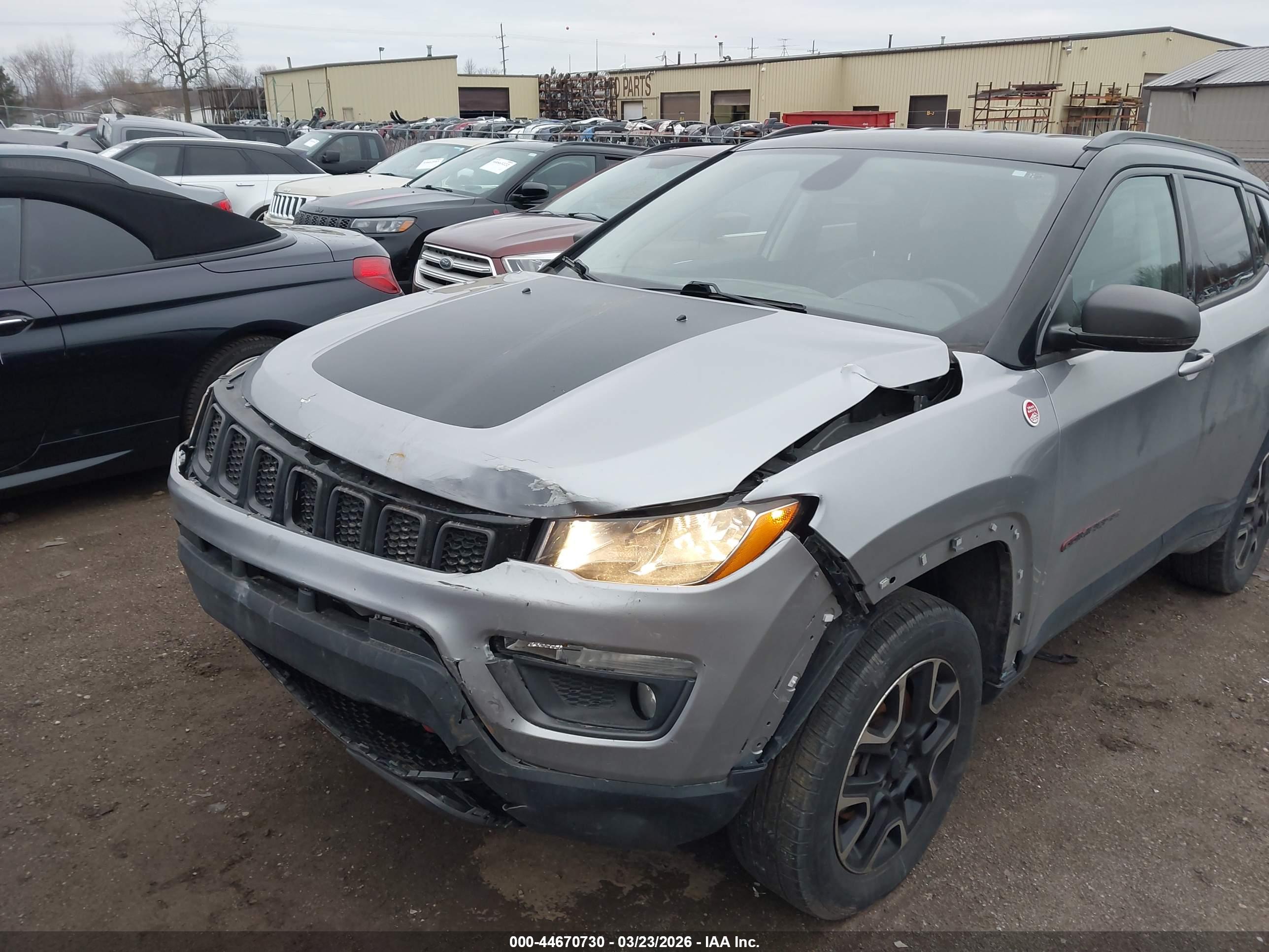 JEEP COMPASS image 6