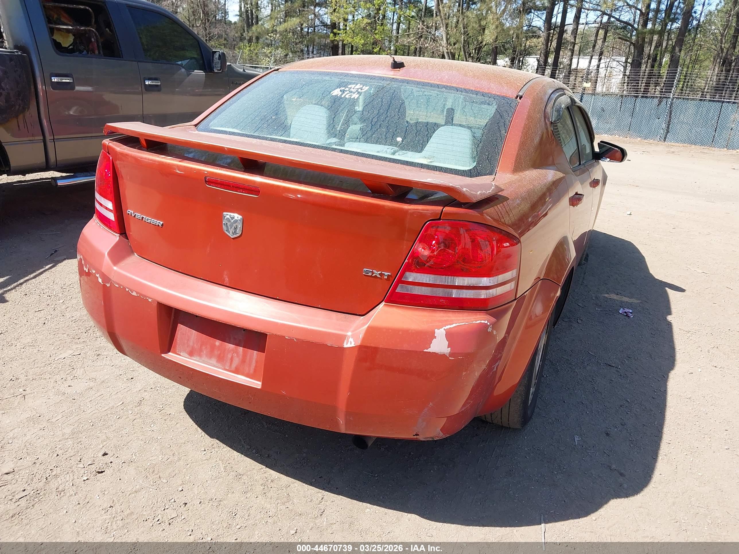 DODGE AVENGER image 4
