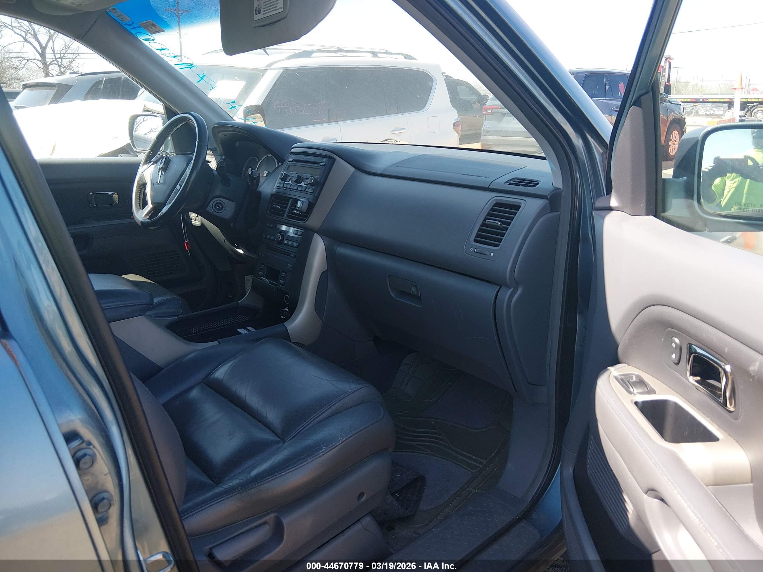HONDA PILOT image 5