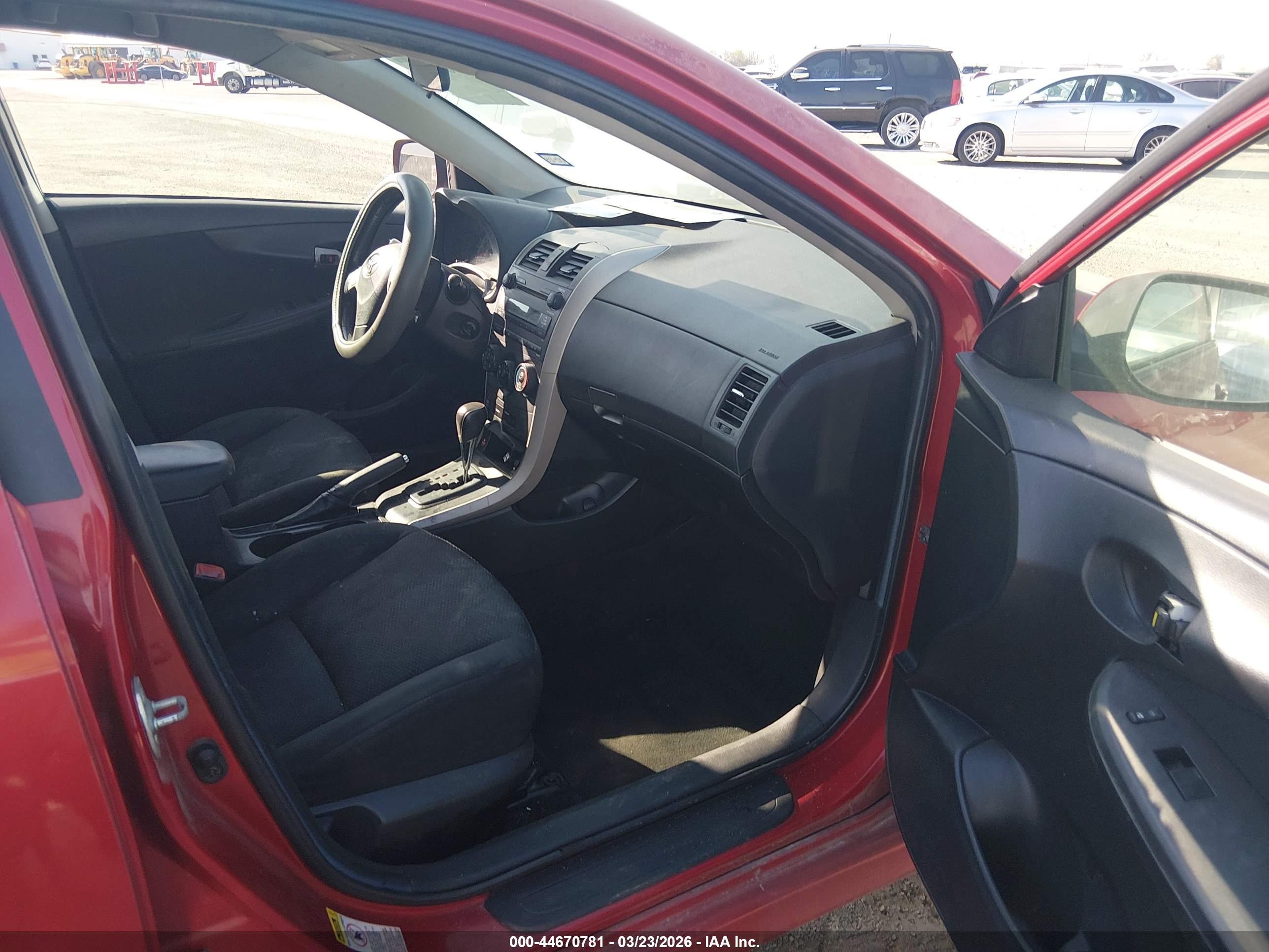 TOYOTA COROLLA image 5