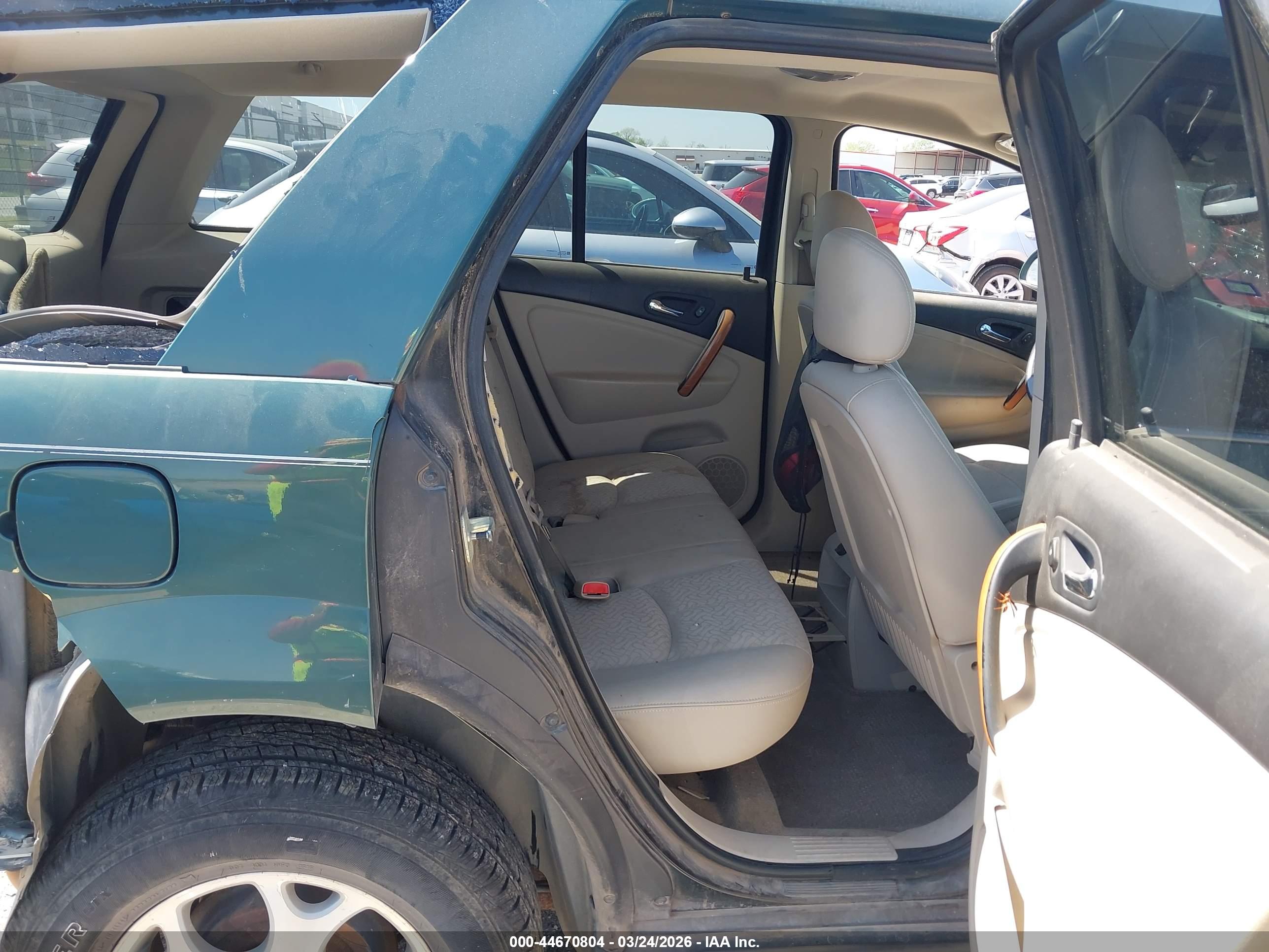 SATURN VUE image 8