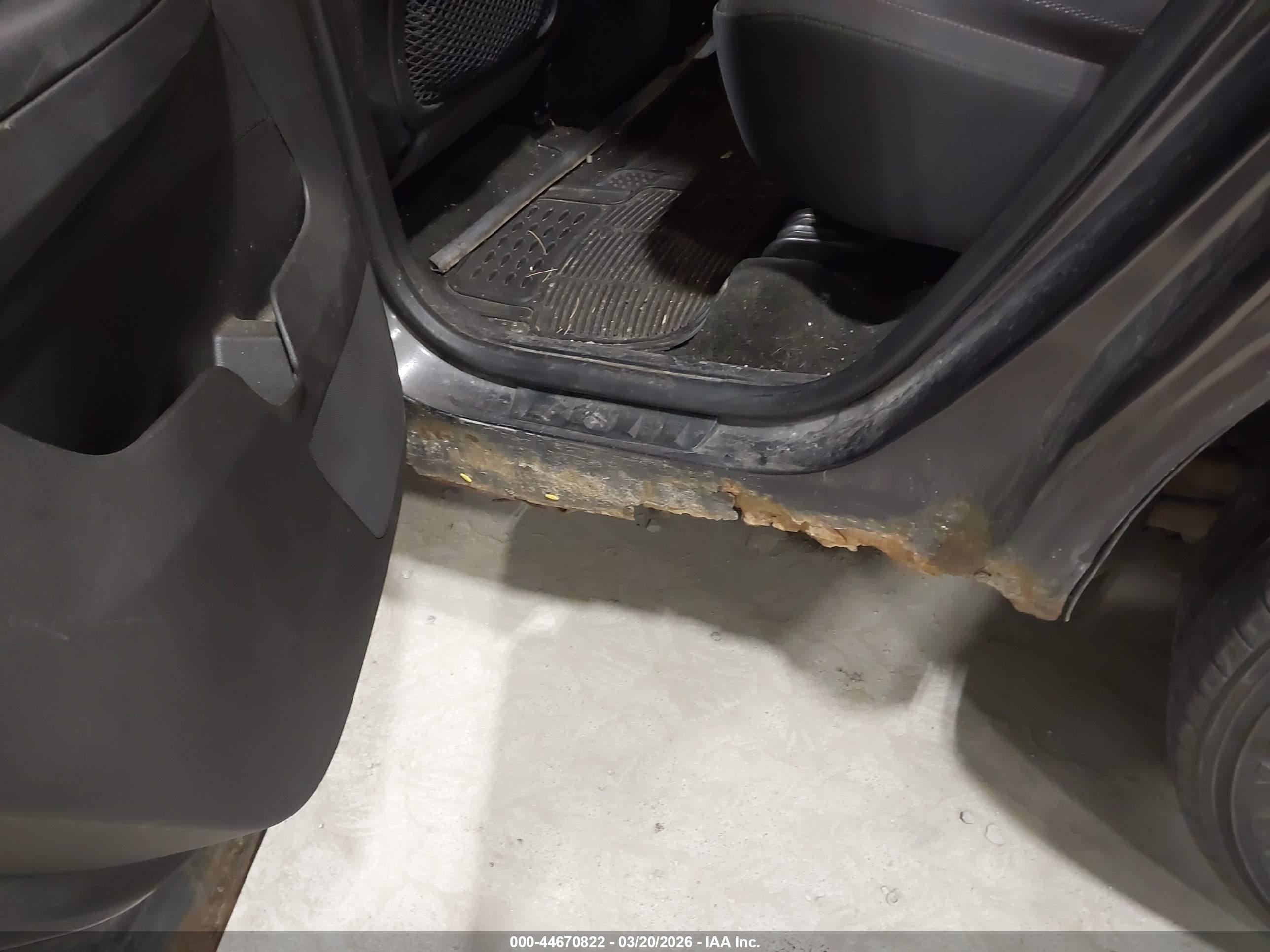 CHEVROLET EQUINOX image 6