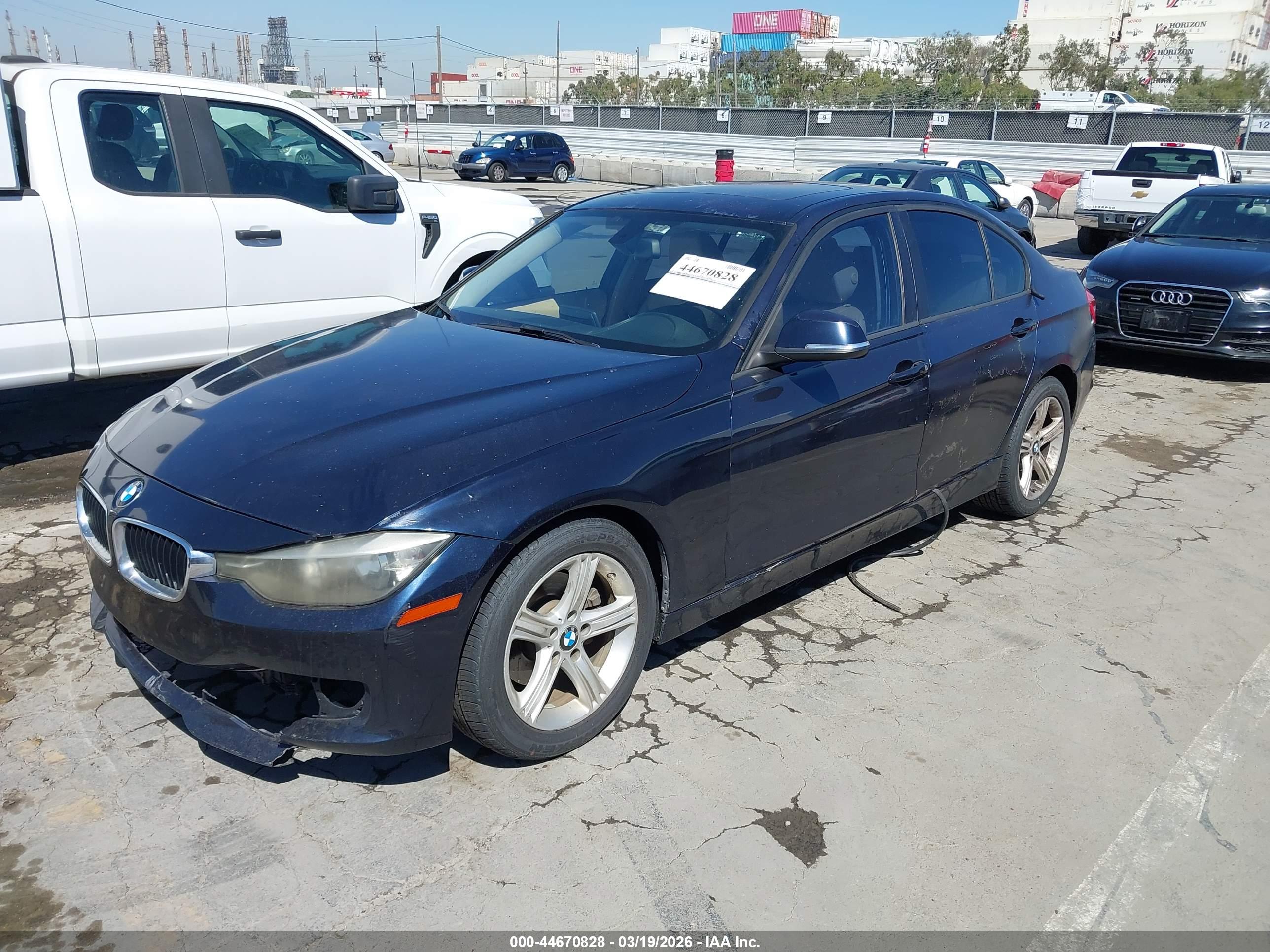 BMW 328I image 2