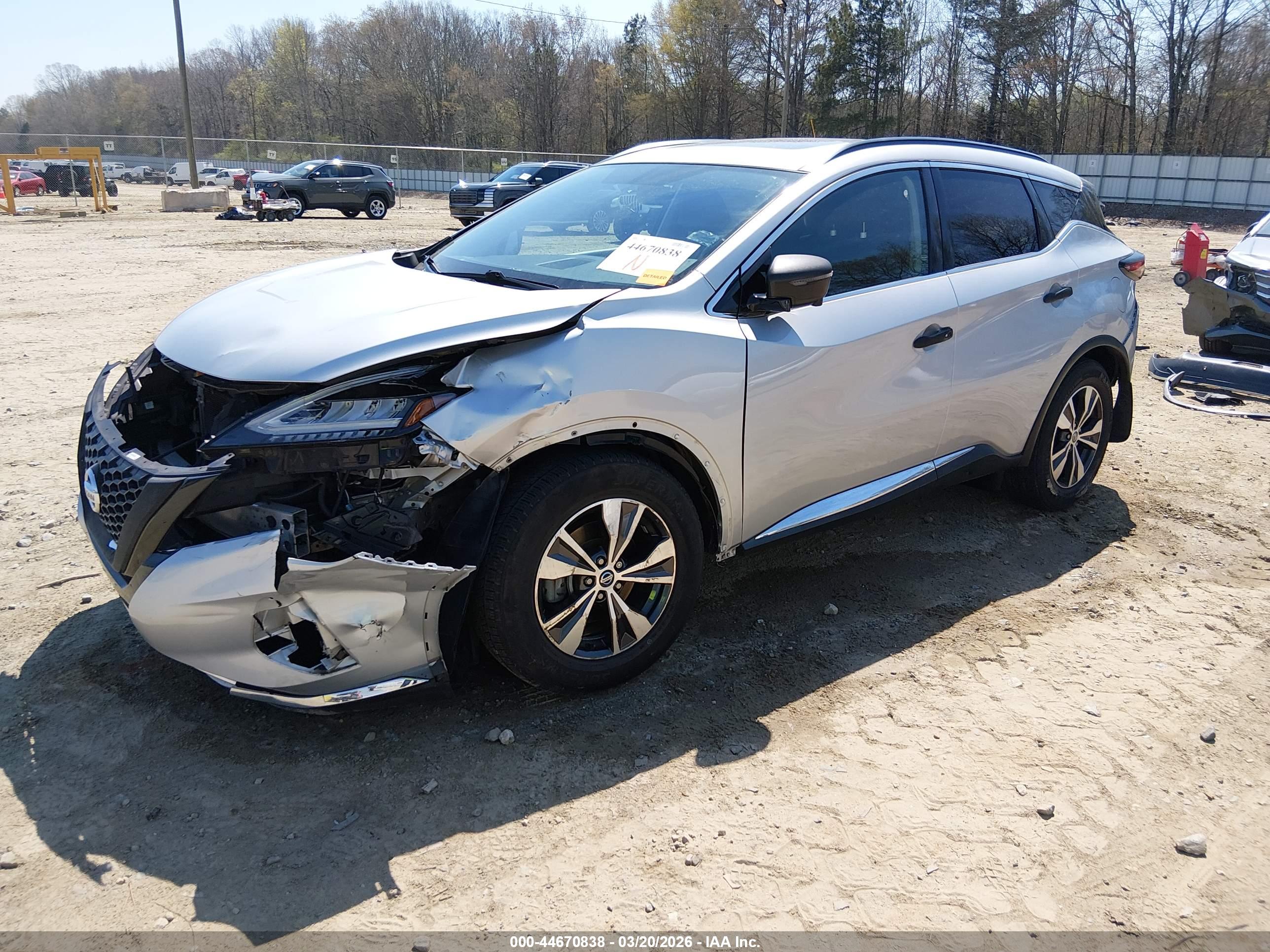 NISSAN MURANO image 2