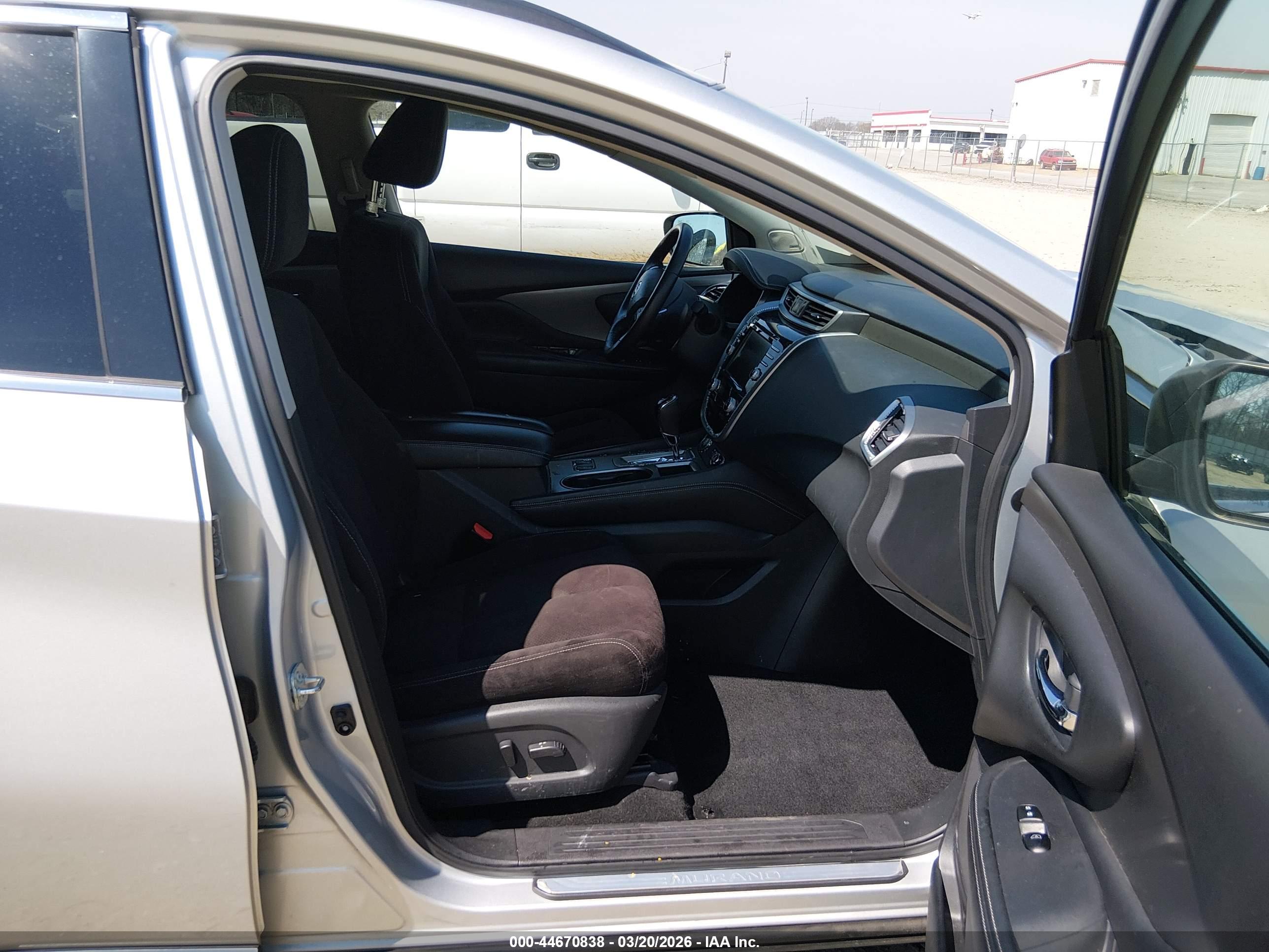 NISSAN MURANO image 5