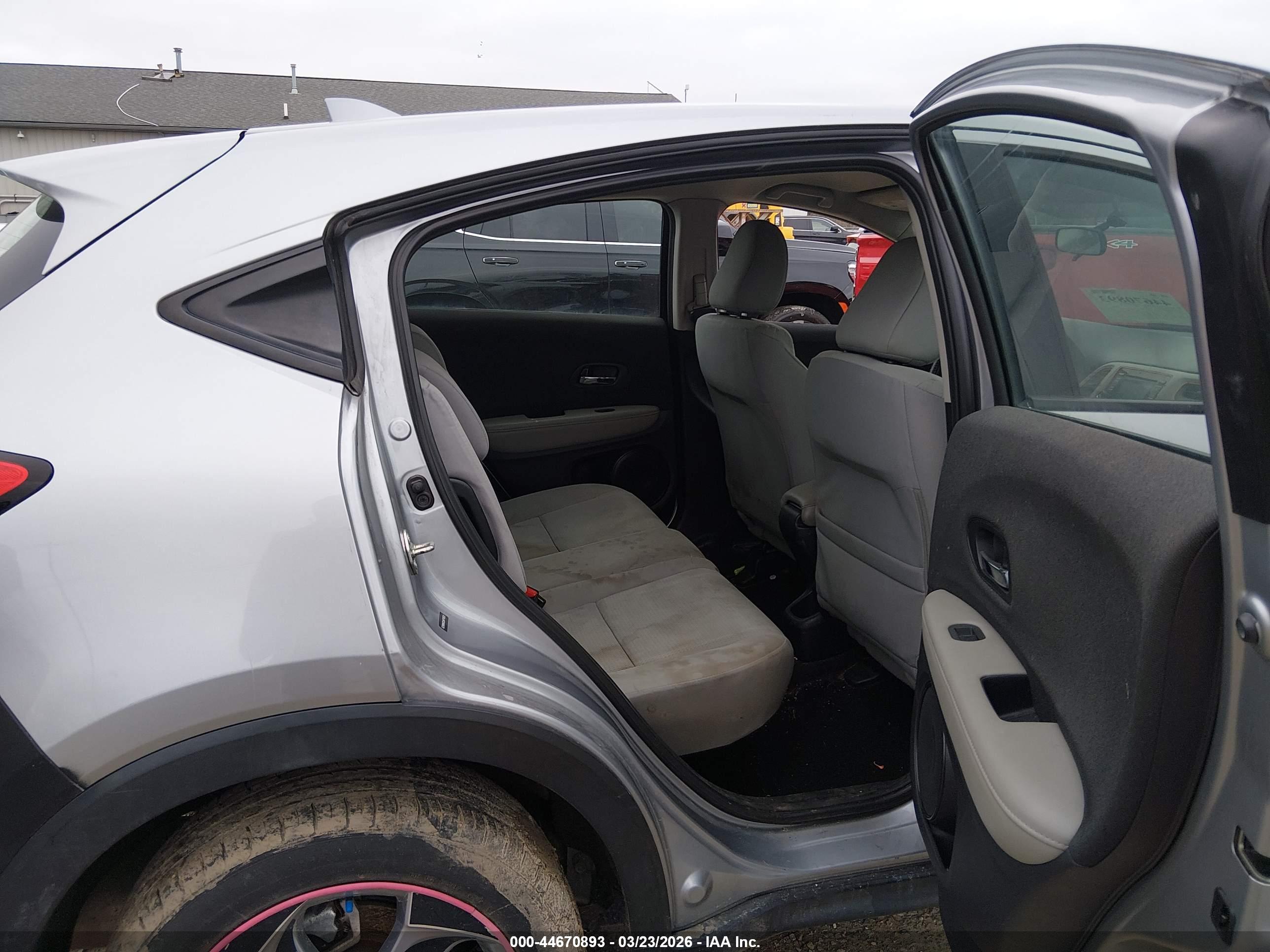 HONDA HR-V image 8