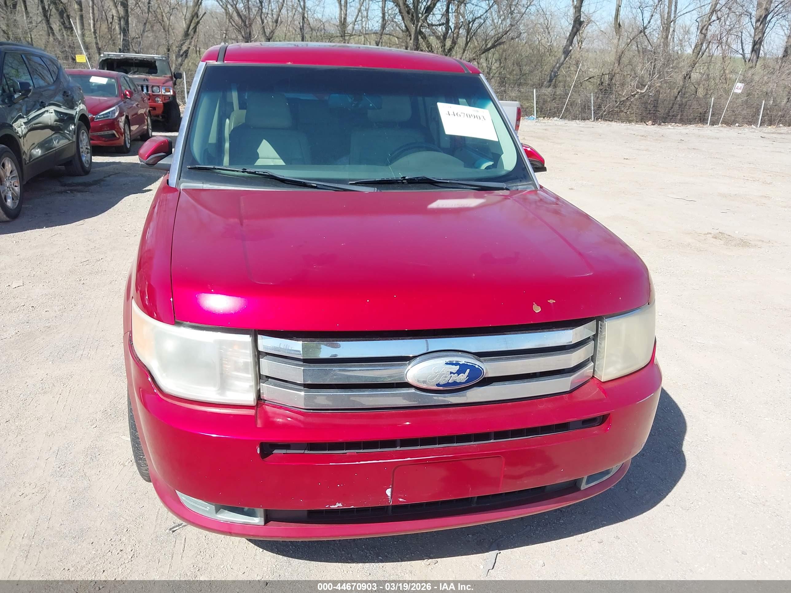 FORD FLEX image 6