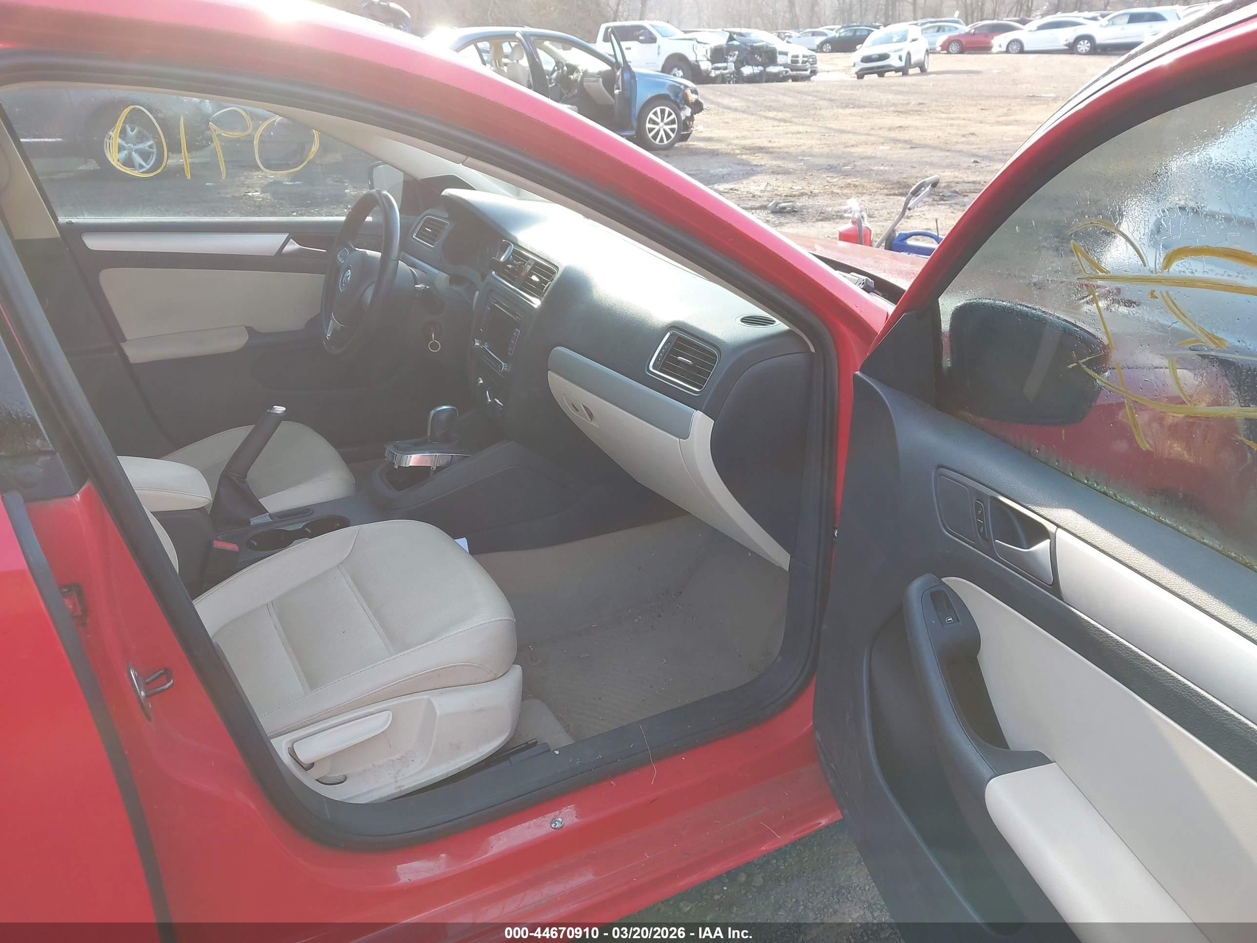 VOLKSWAGEN JETTA image 5