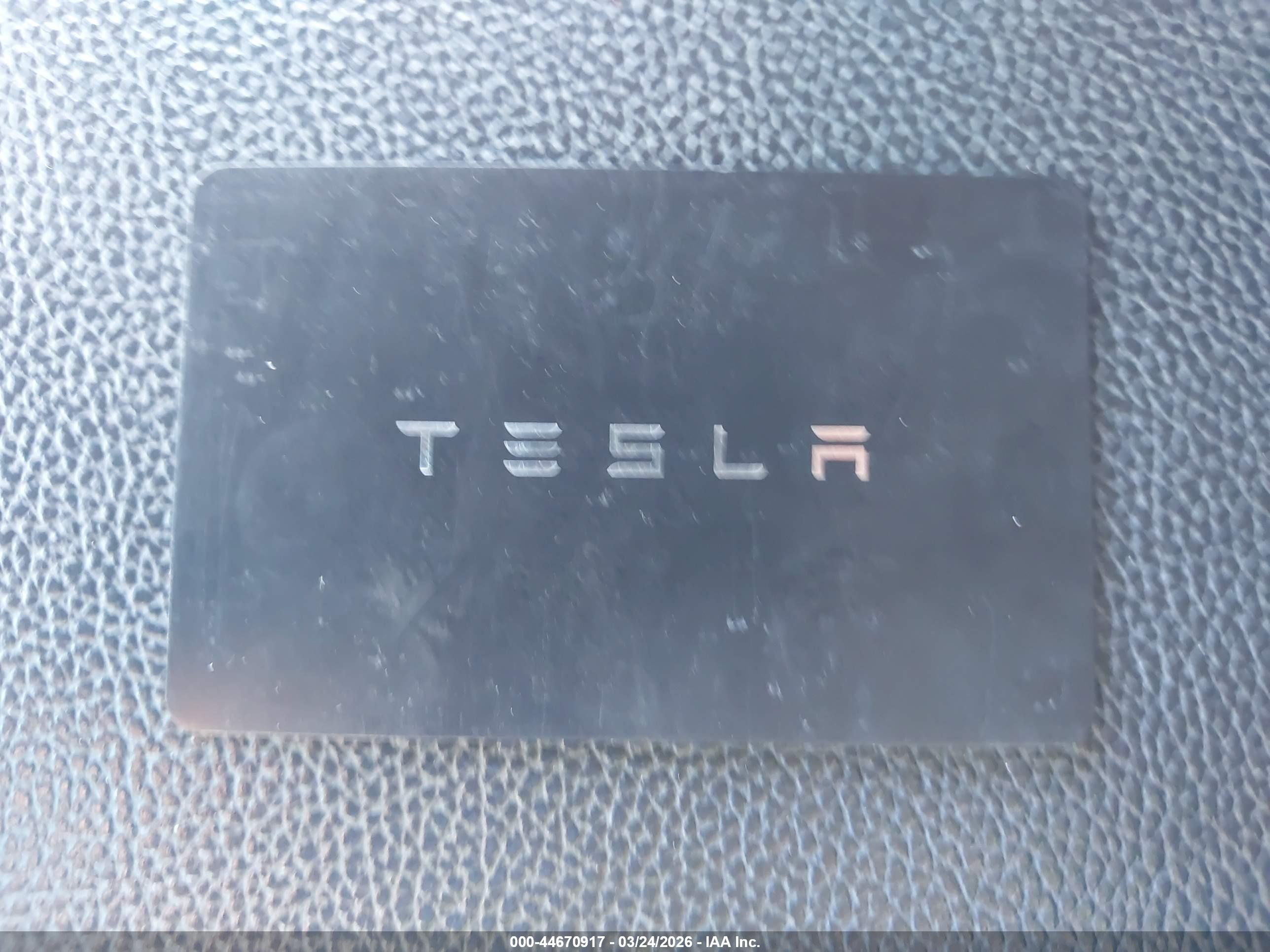 TESLA MODEL image 11