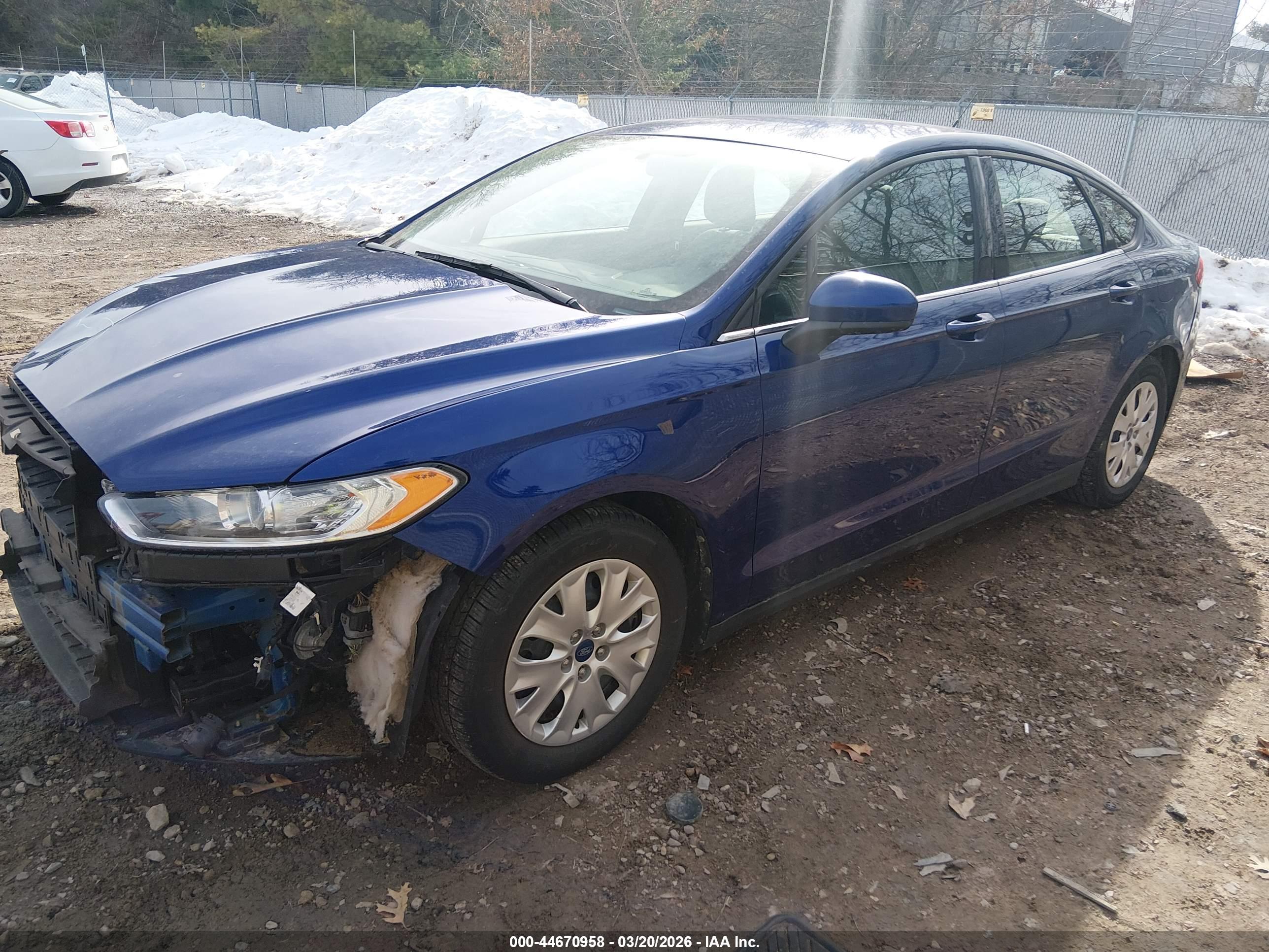 FORD FUSION image 2