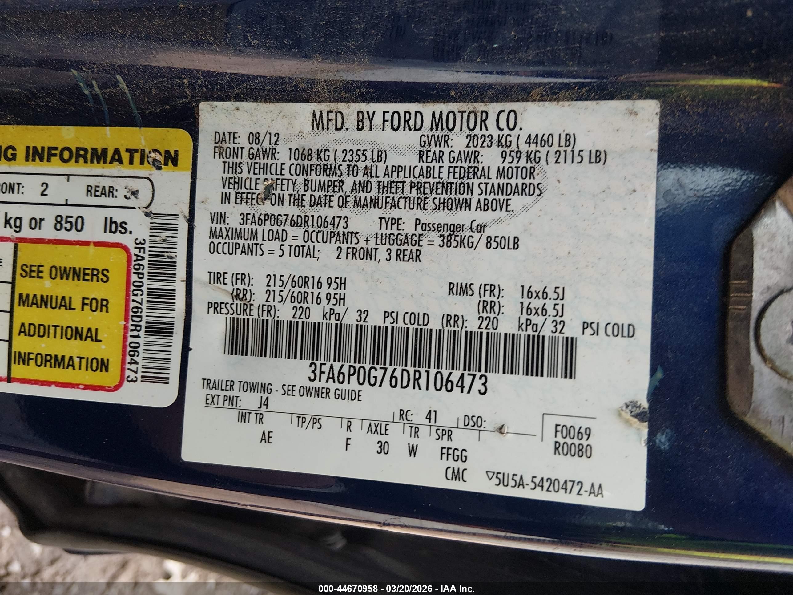 FORD FUSION image 9