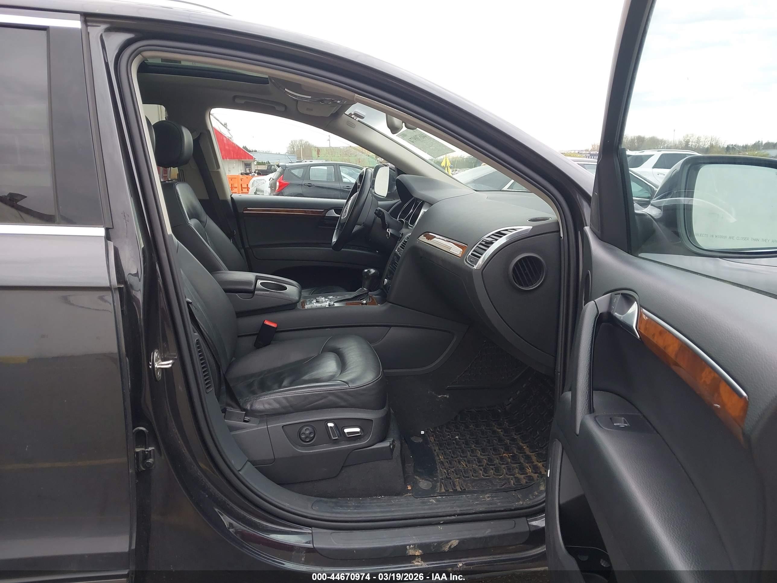 AUDI Q7 image 5