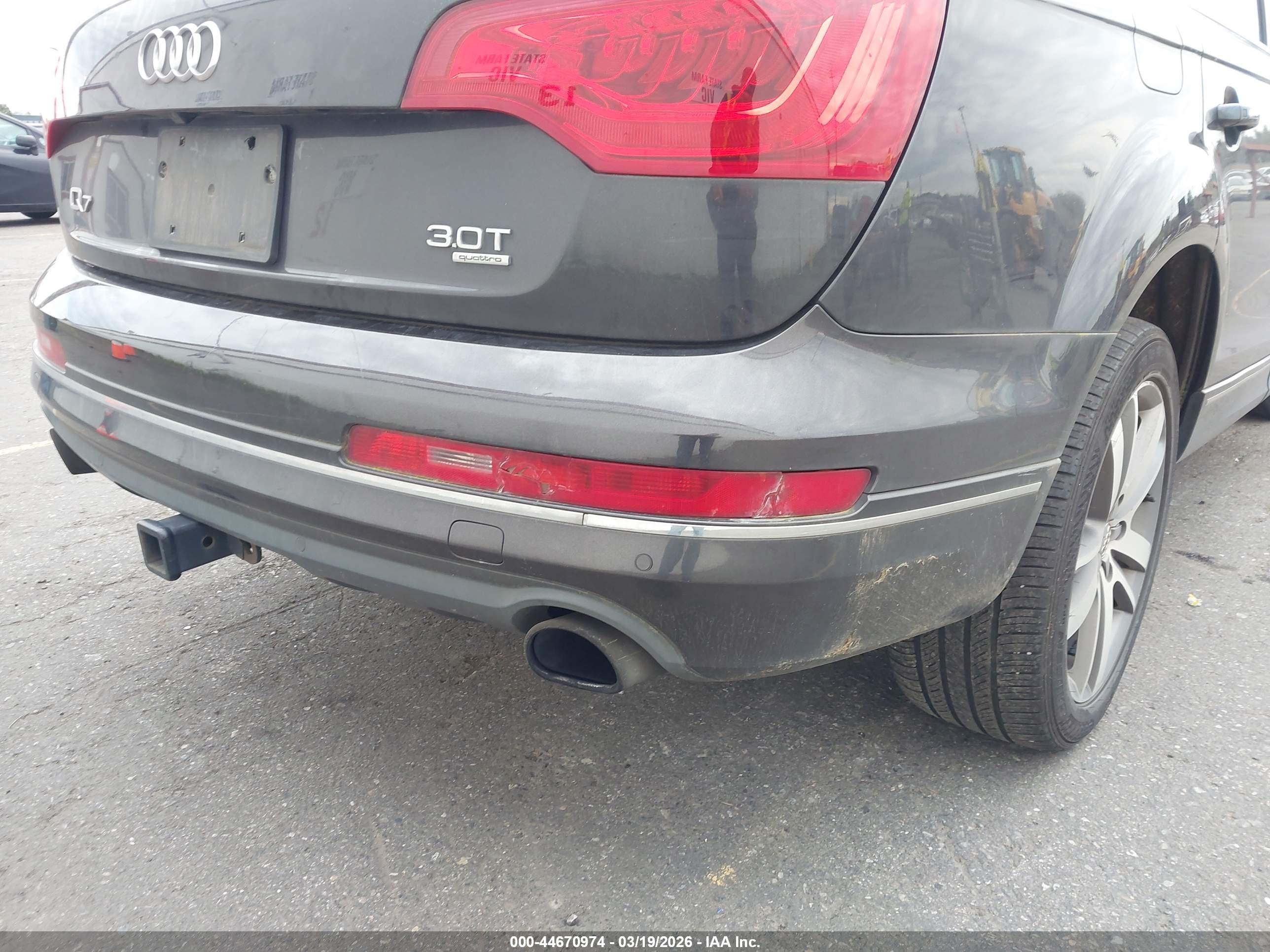 AUDI Q7 image 6