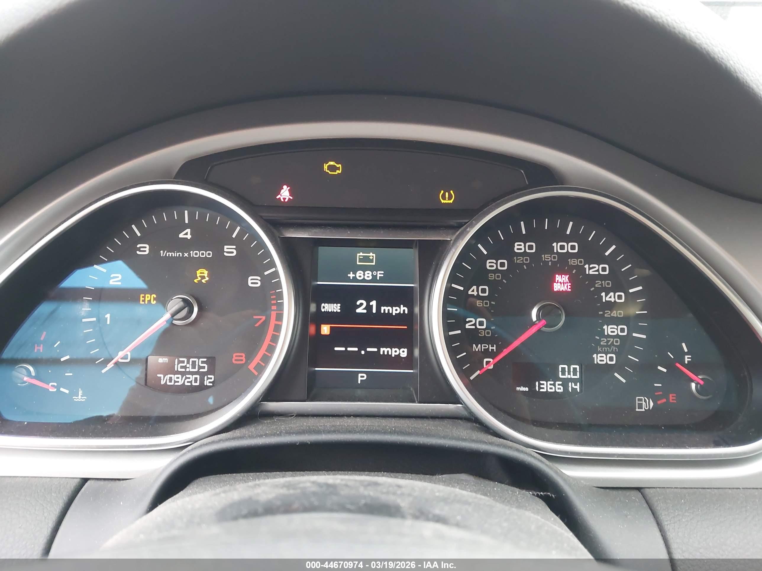 AUDI Q7 image 7