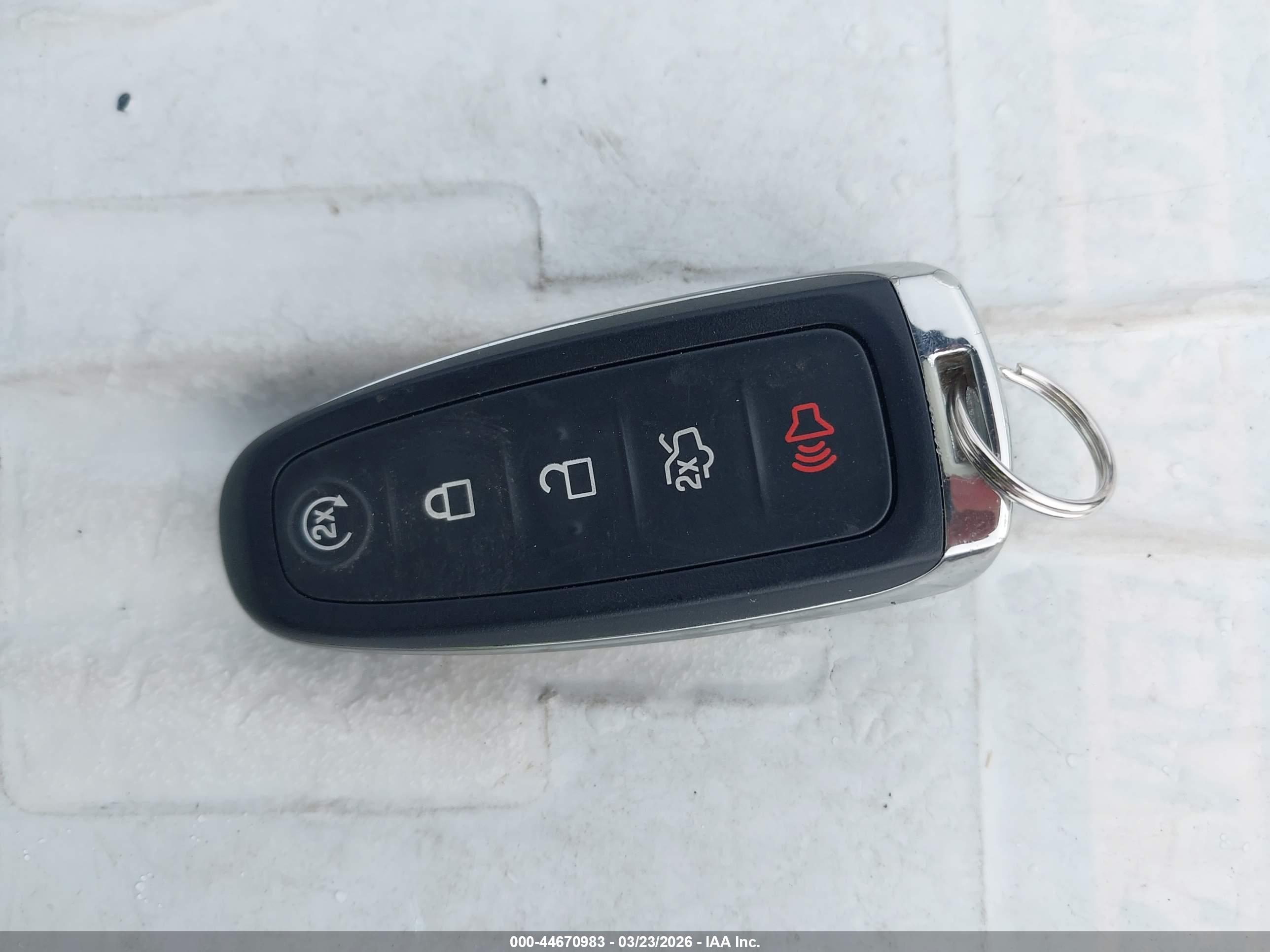 FORD ESCAPE image 11