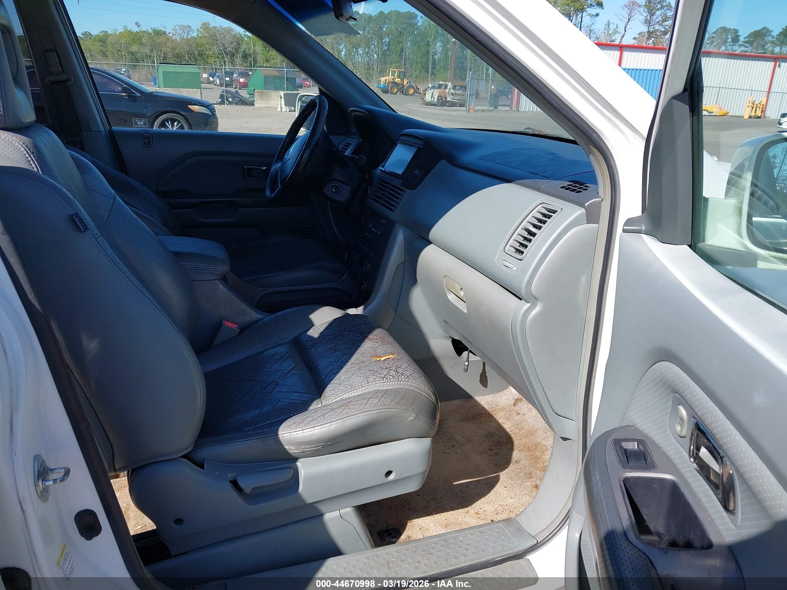 HONDA PILOT image 5