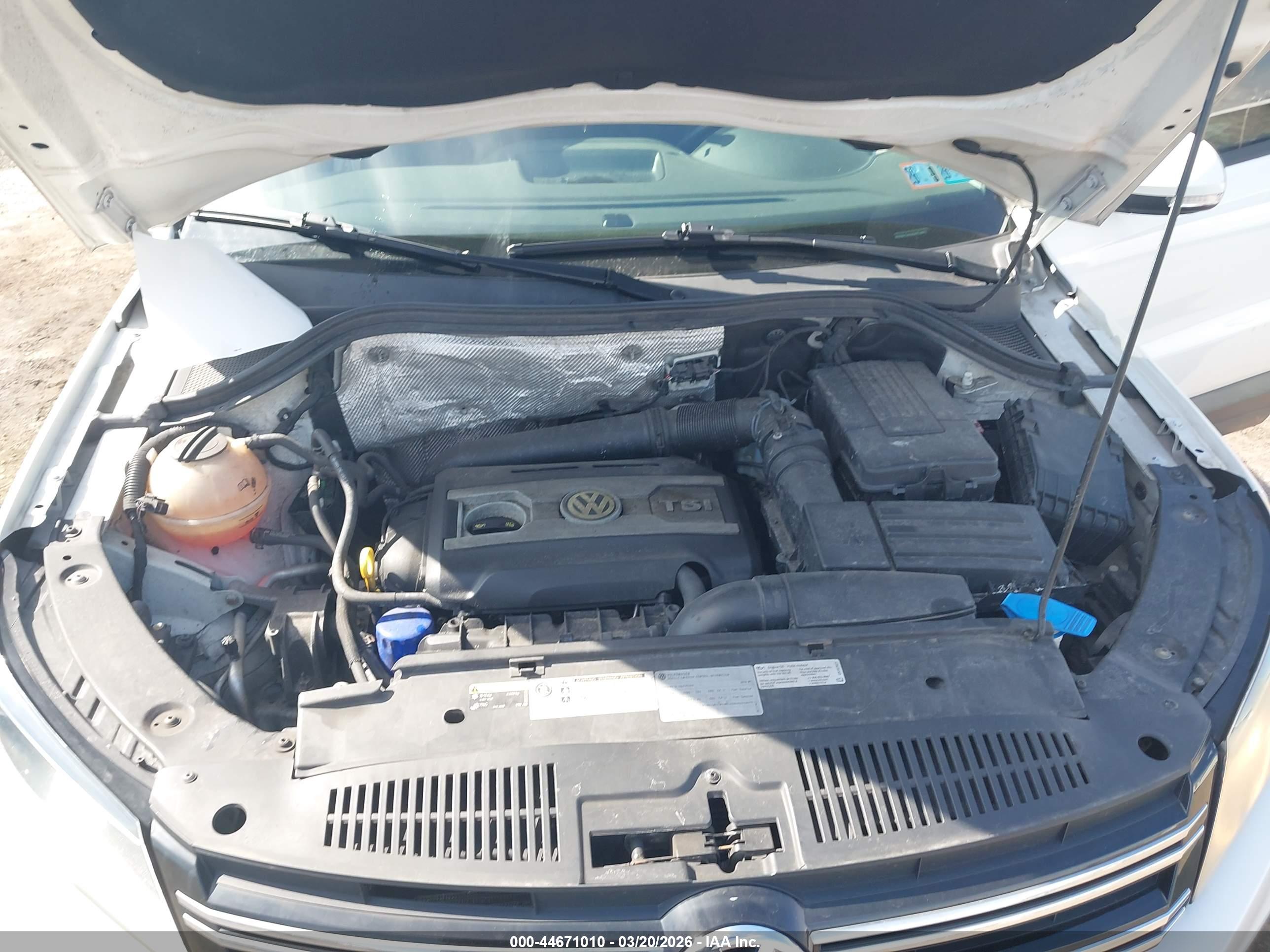VOLKSWAGEN TIGUAN image 10