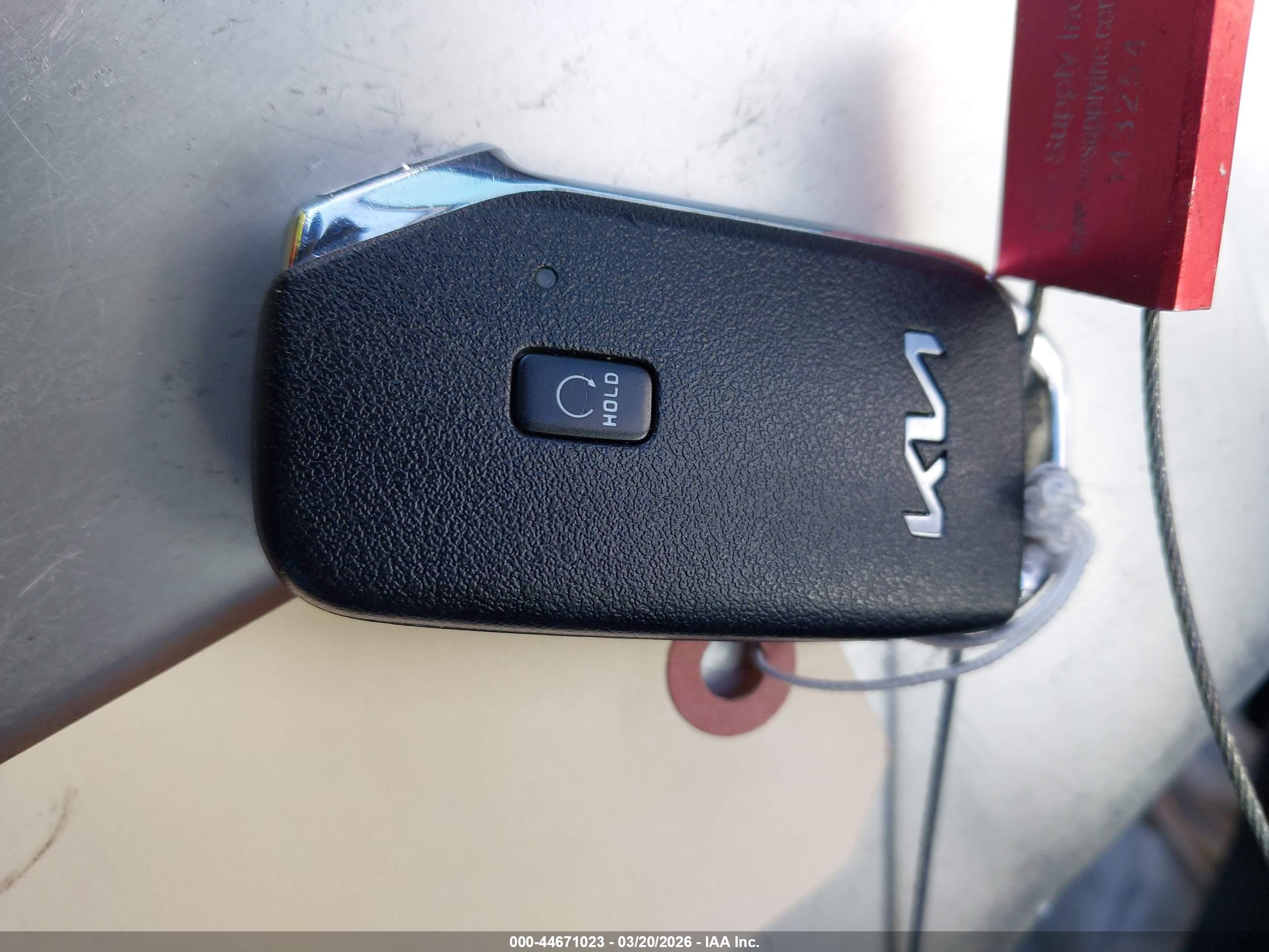 KIA K5 image 11