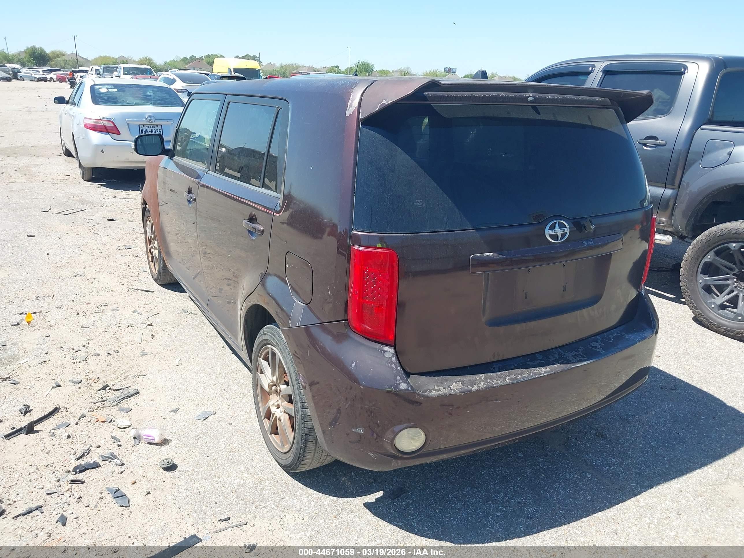SCION XB image 3