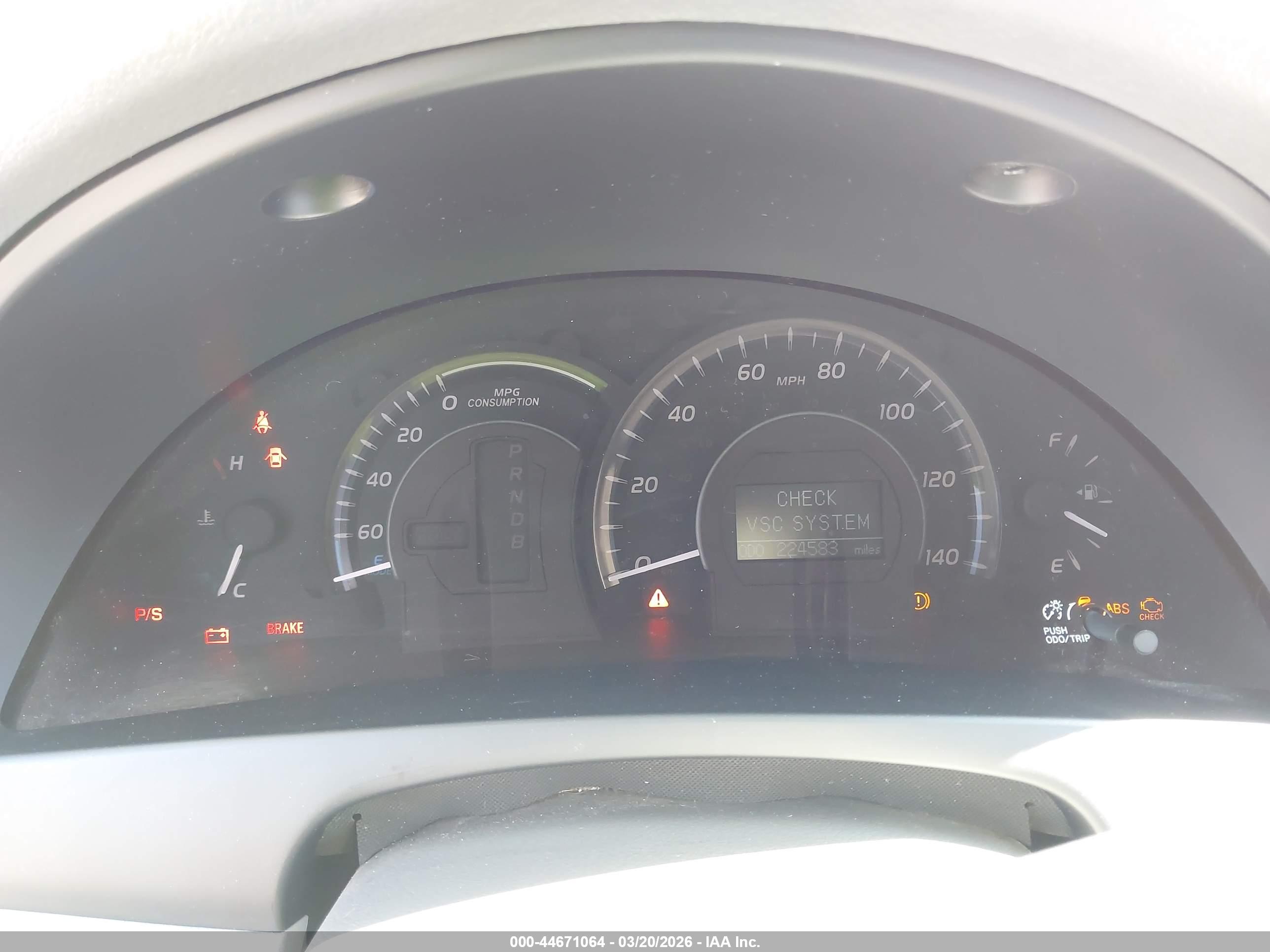 TOYOTA CAMRY image 7