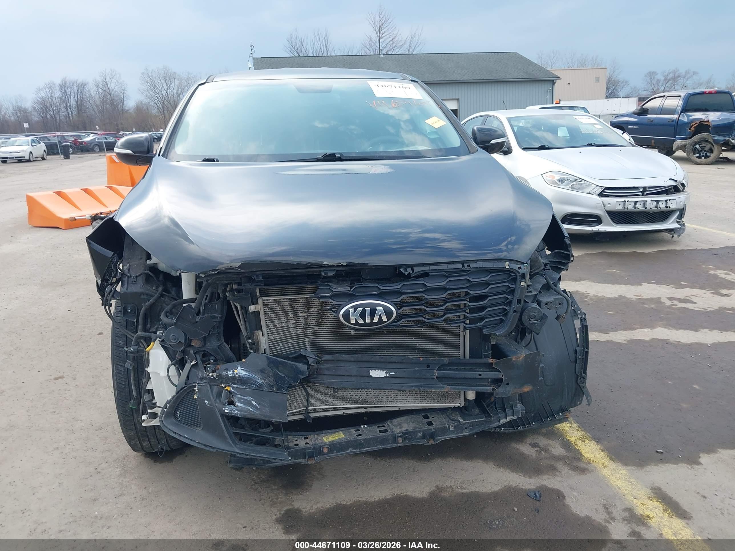 KIA SORENTO image 6