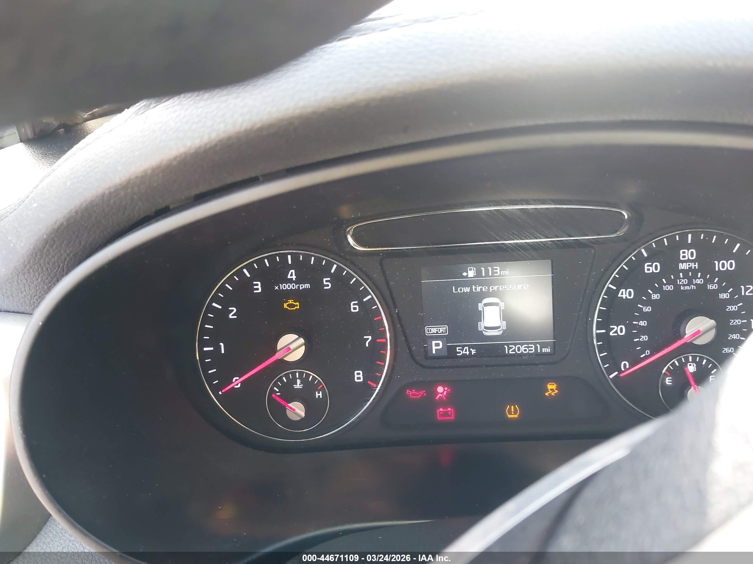 KIA SORENTO image 7