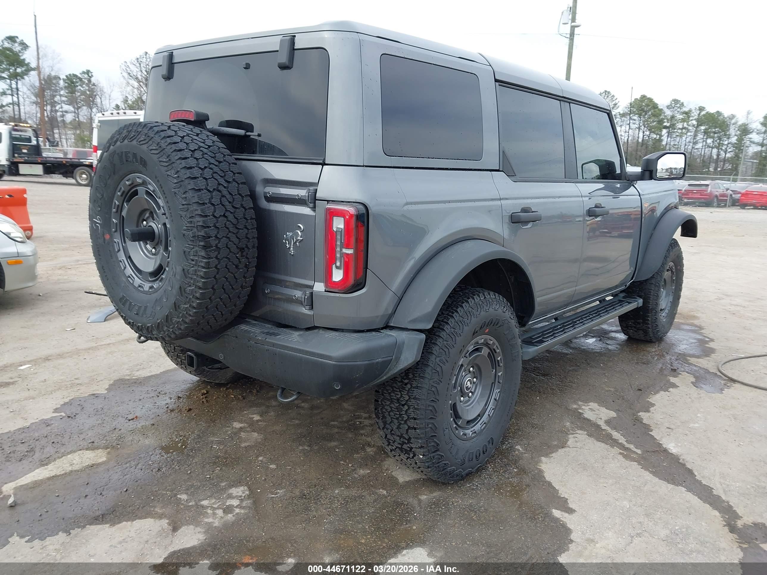 FORD BRONCO image 4