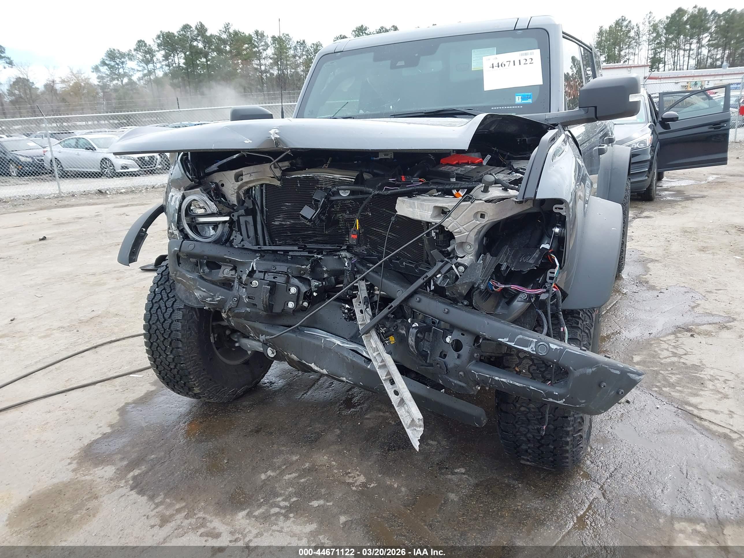 FORD BRONCO image 6