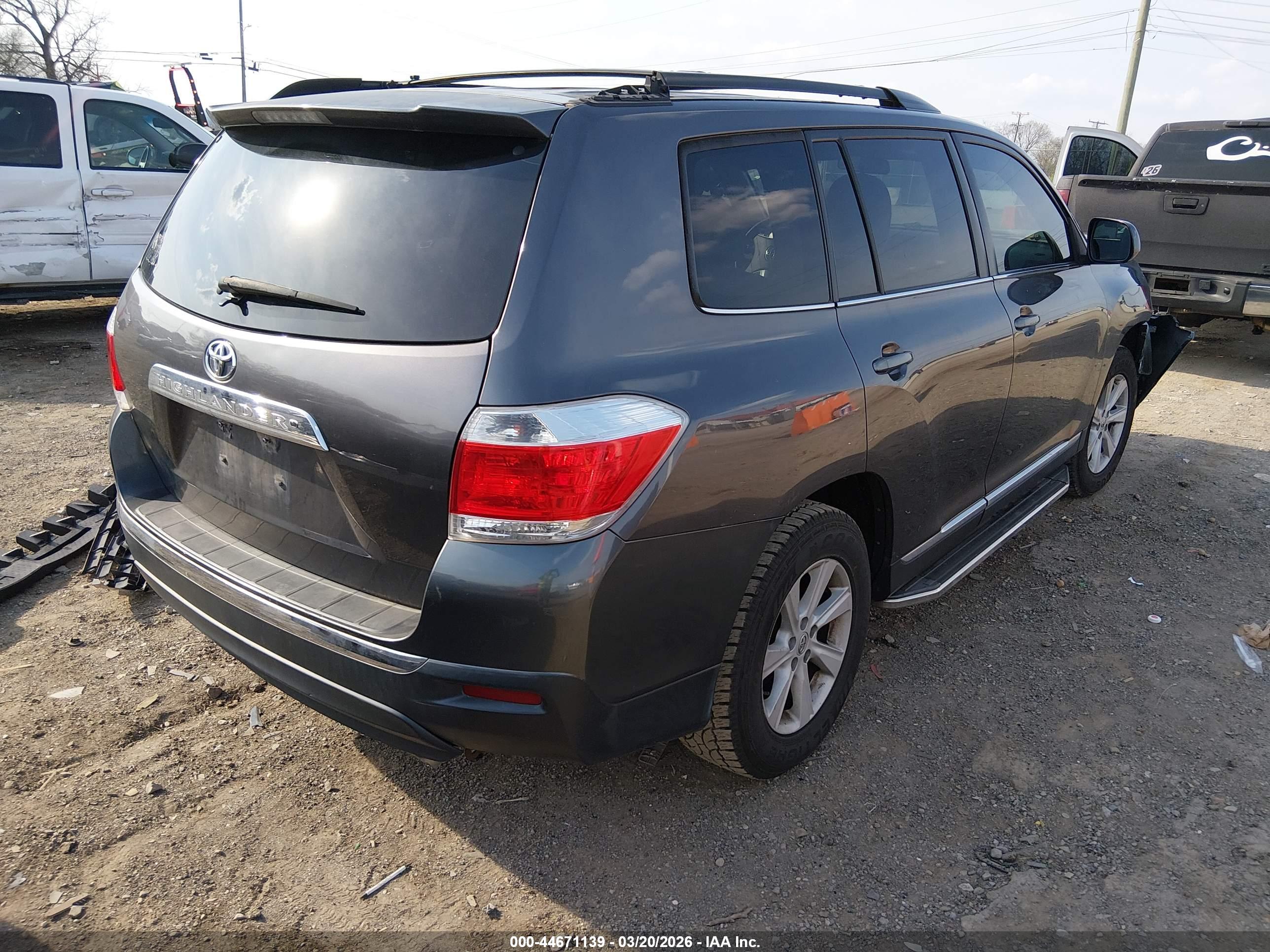 TOYOTA HIGHLANDER image 4