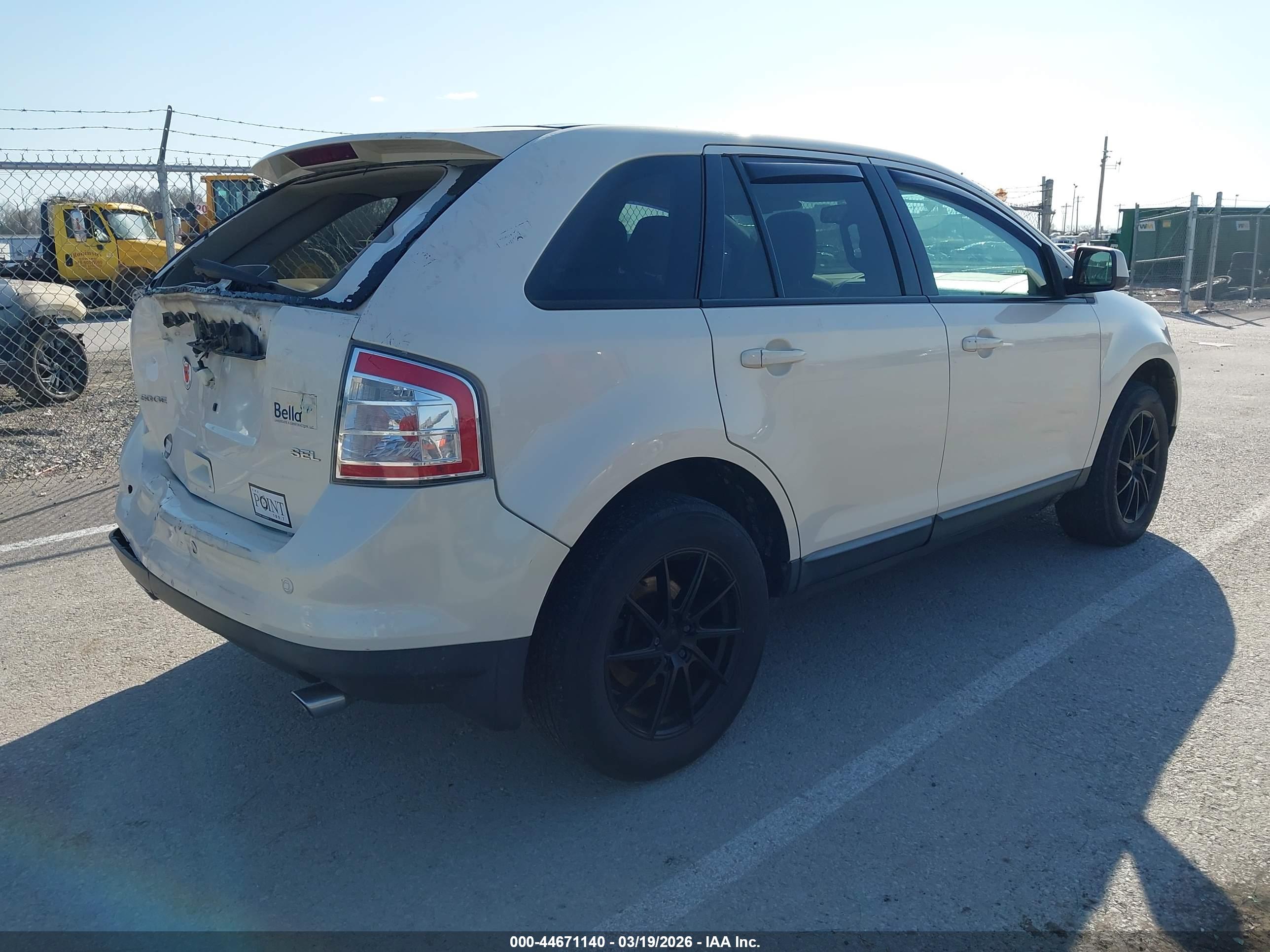 FORD EDGE image 4