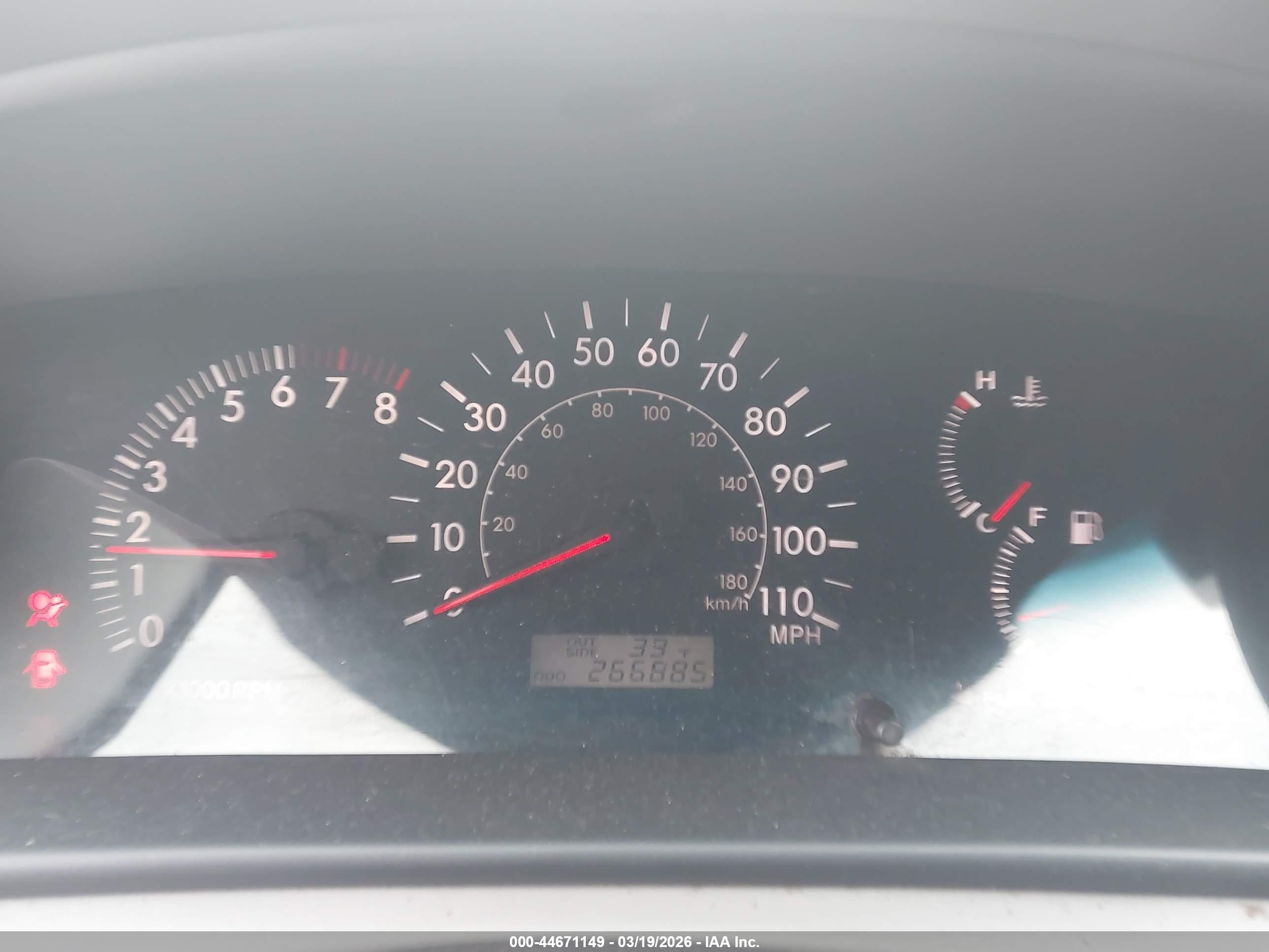 TOYOTA COROLLA image 7
