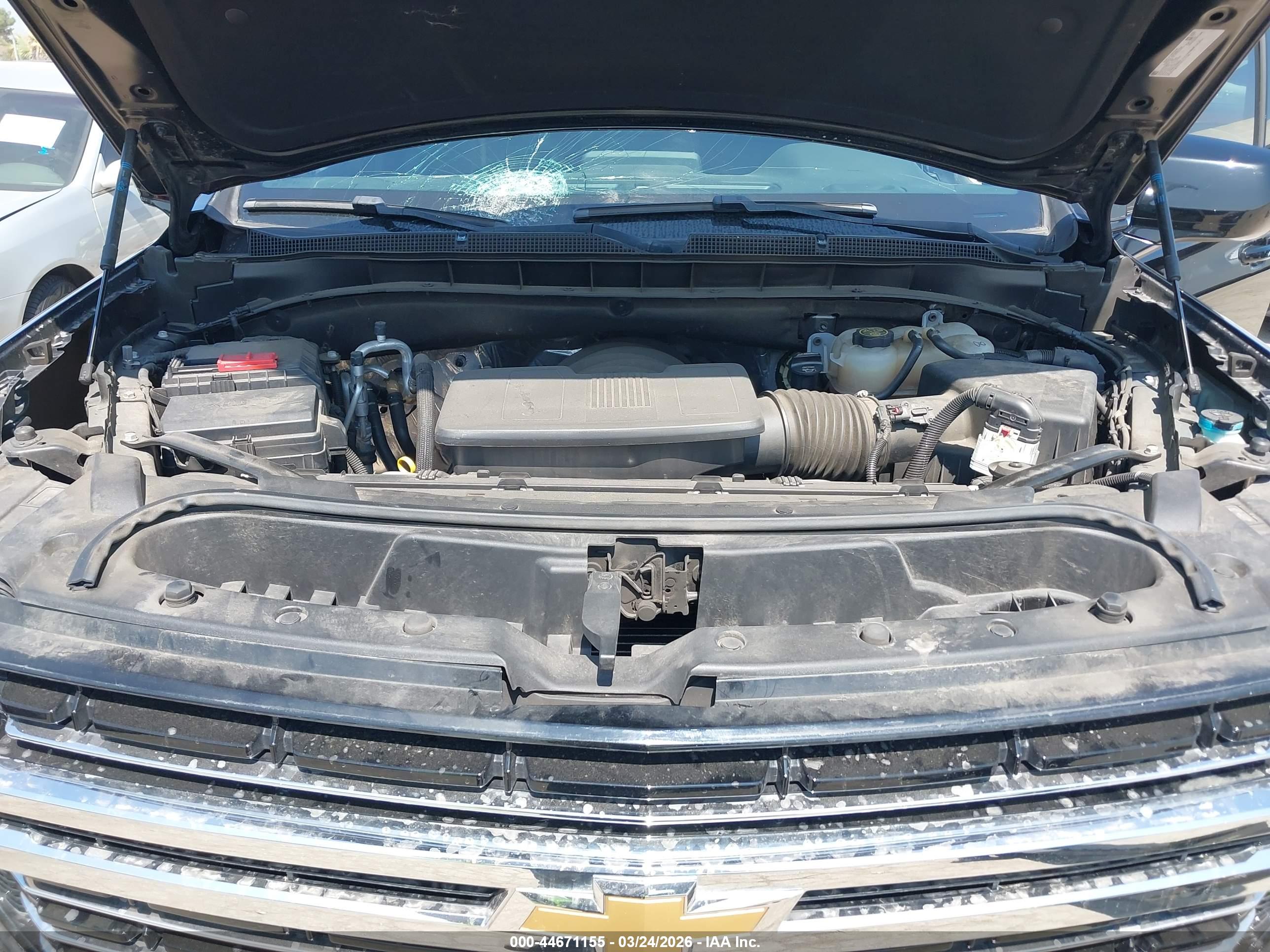 CHEVROLET SUBURBAN image 10