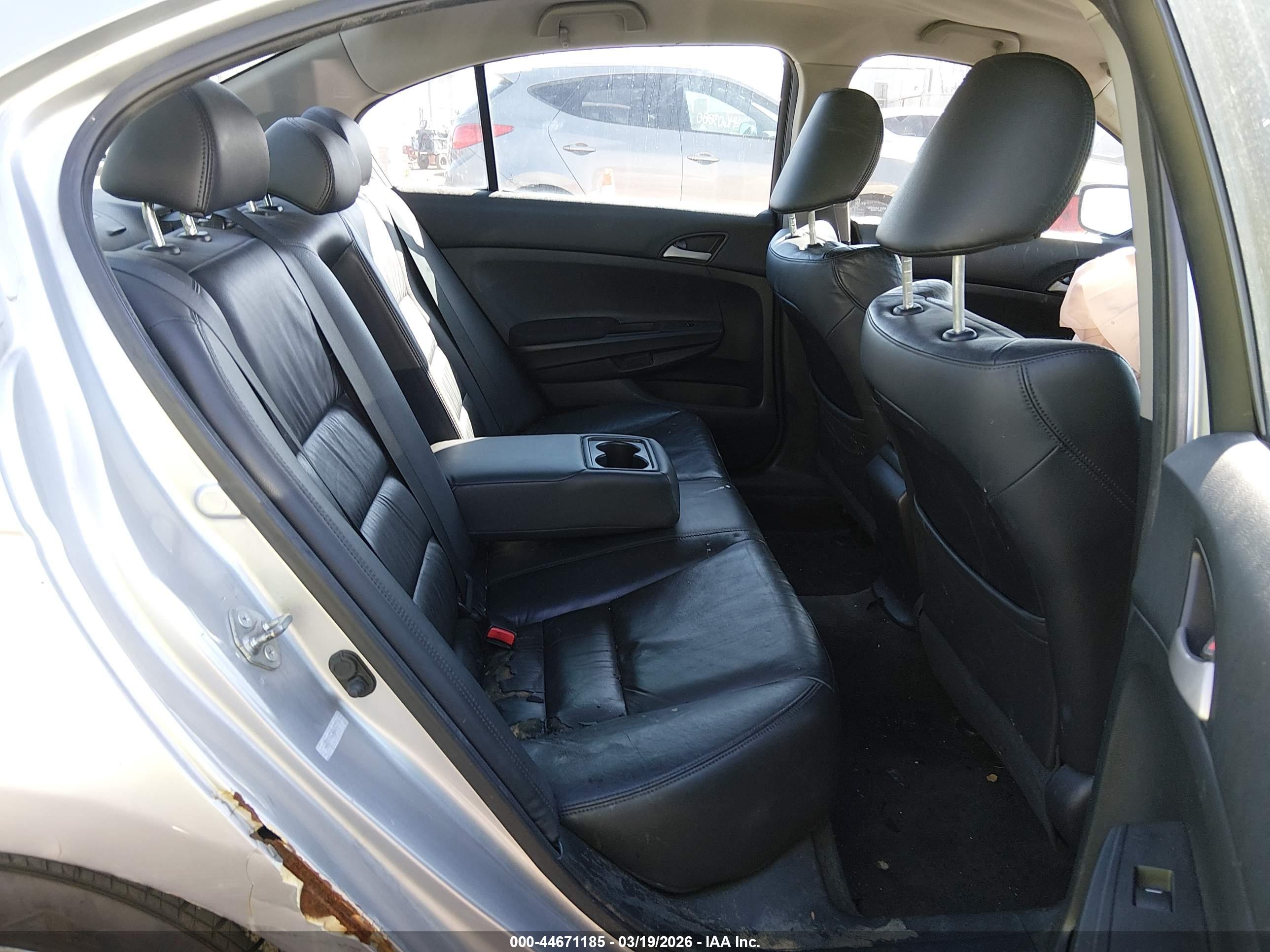 HONDA ACCORD image 8