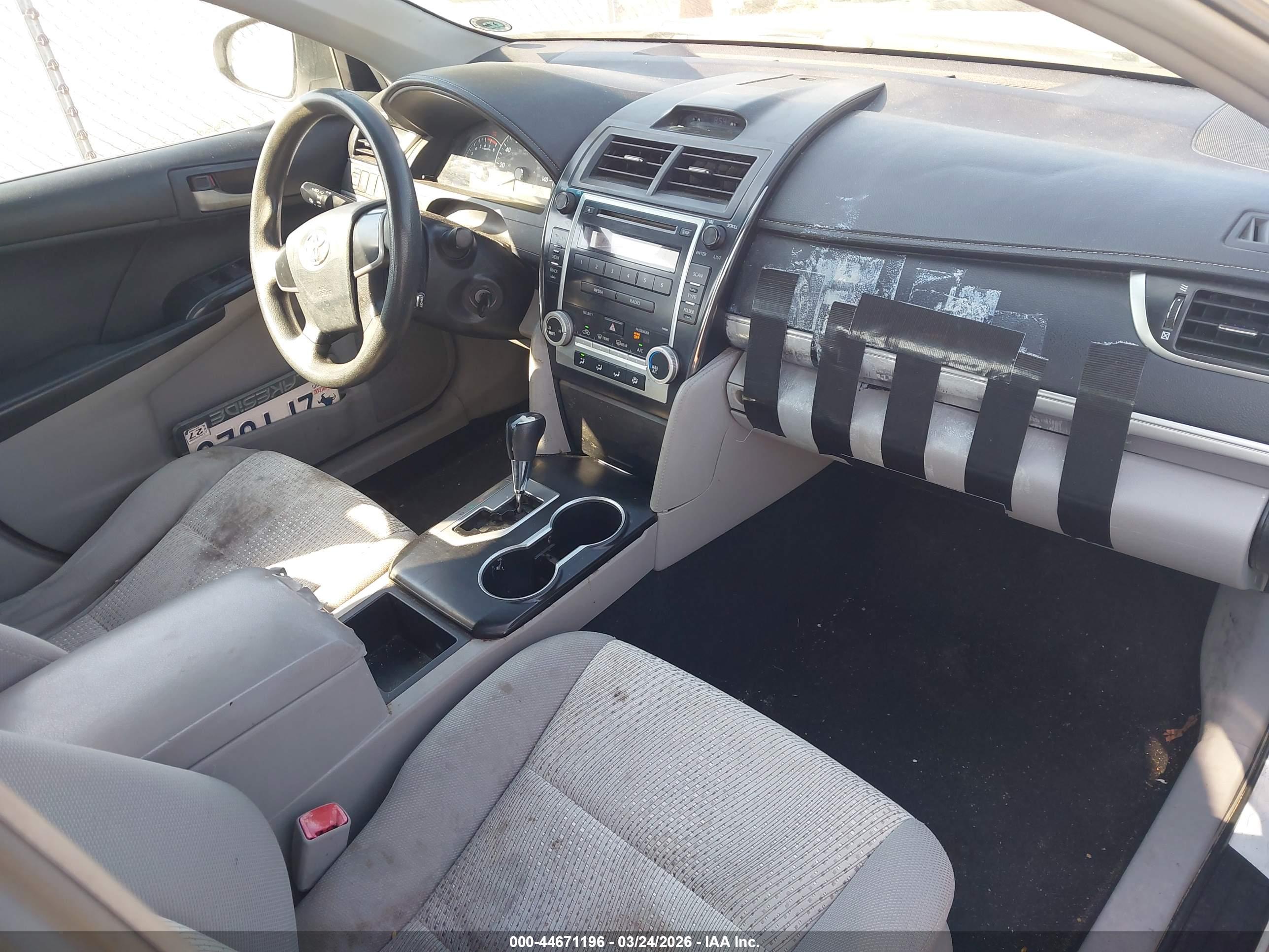 TOYOTA CAMRY image 5