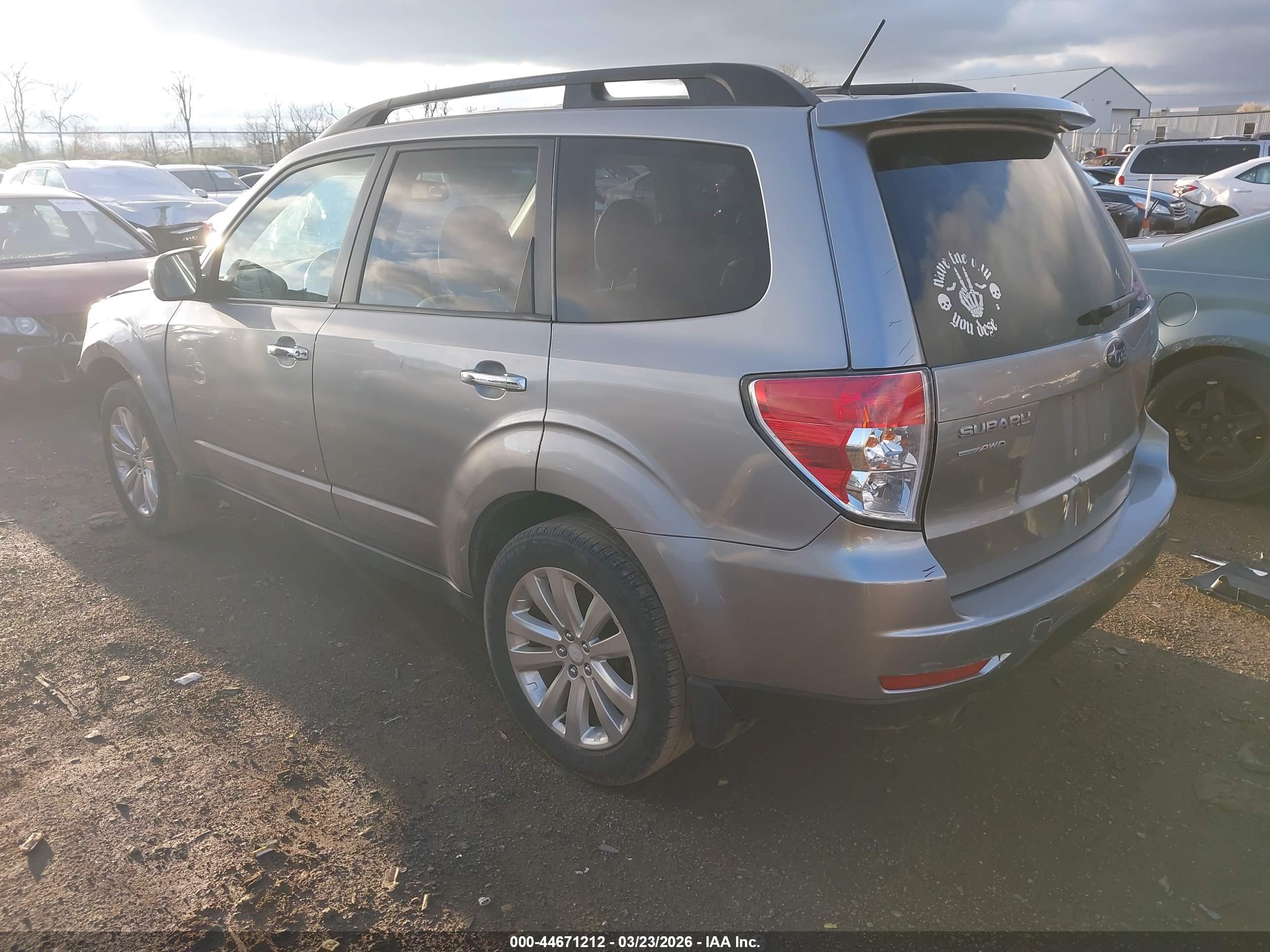 SUBARU FORESTER image 3