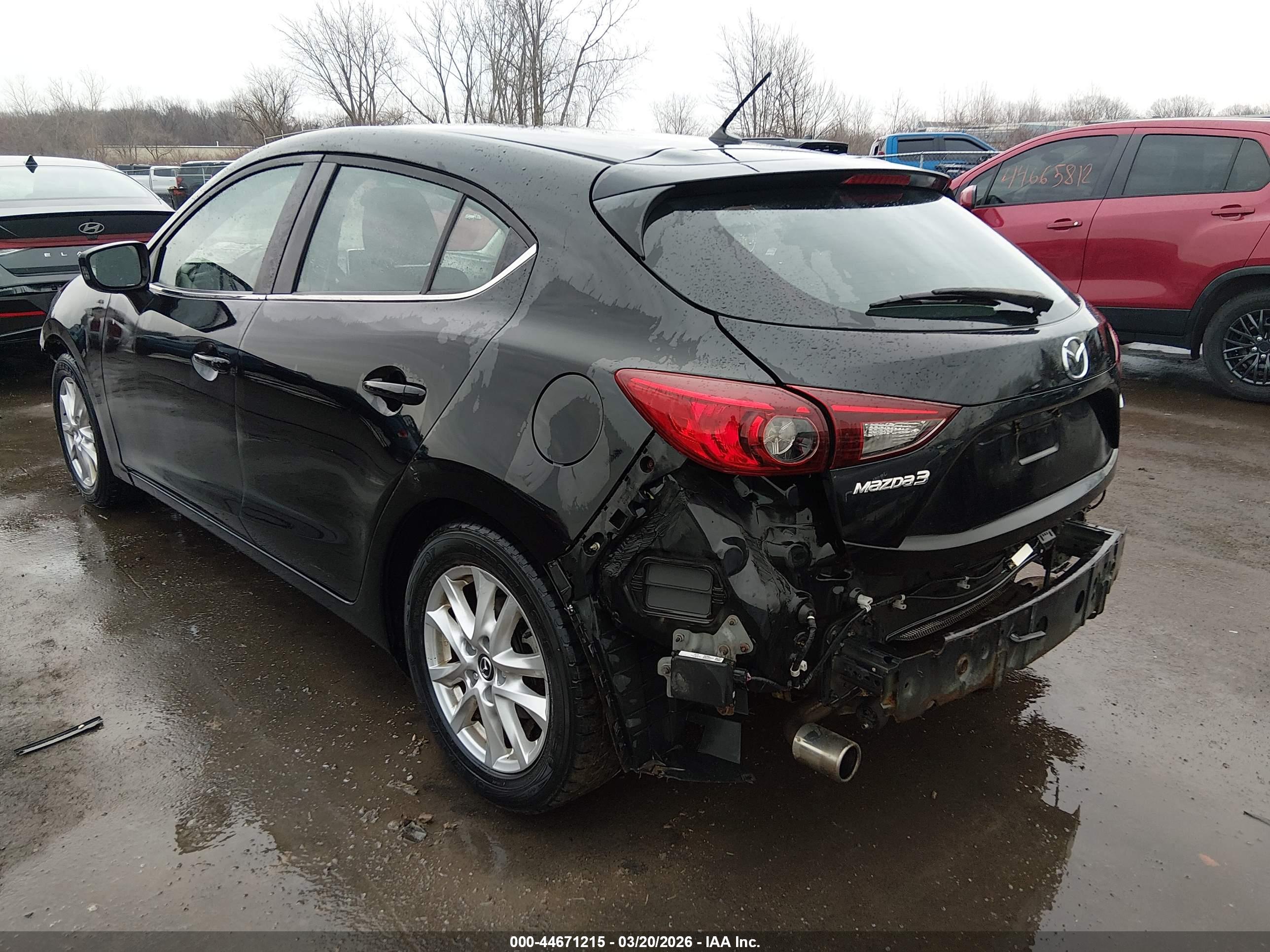 MAZDA MAZDA3 image 3