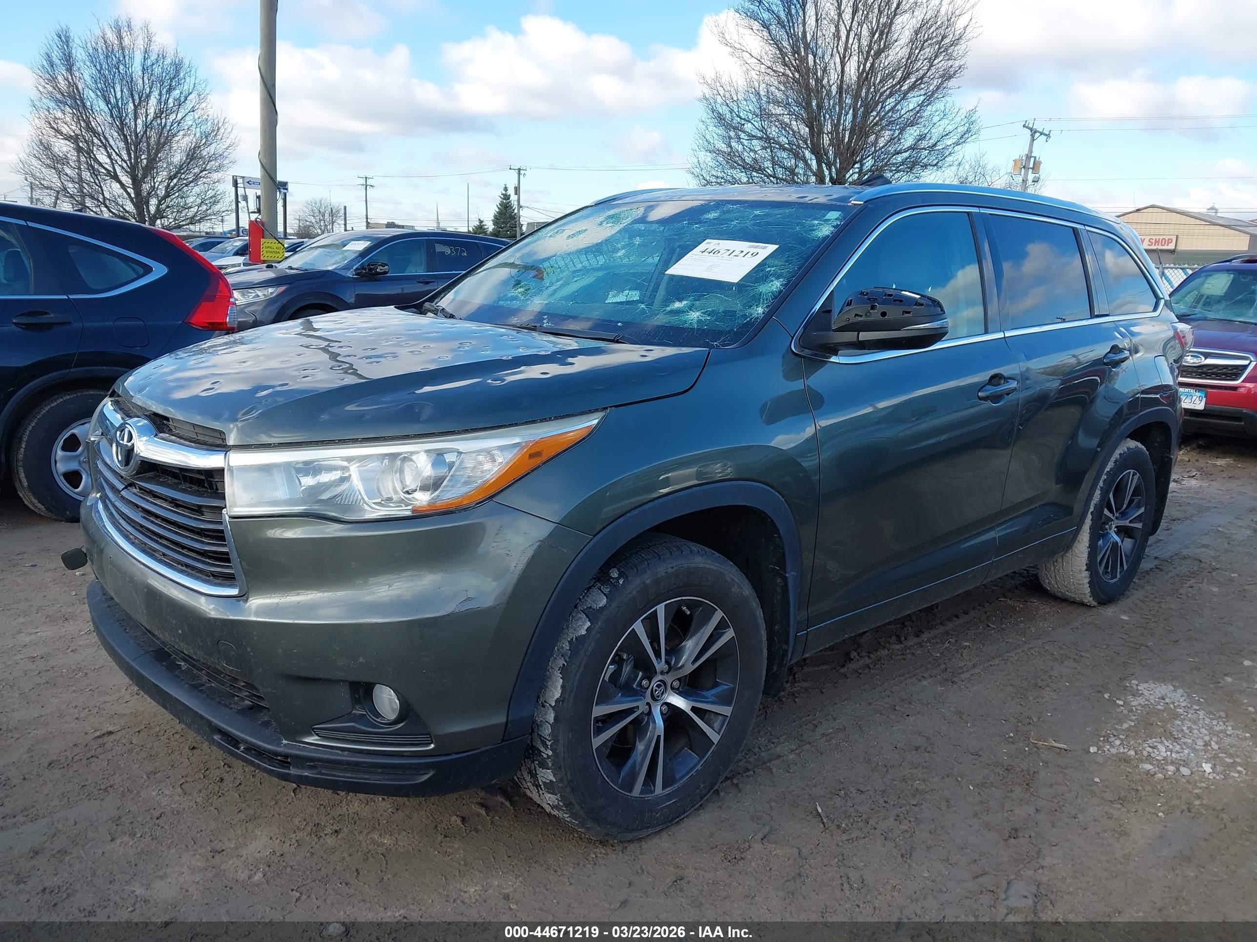 TOYOTA HIGHLANDER image 2