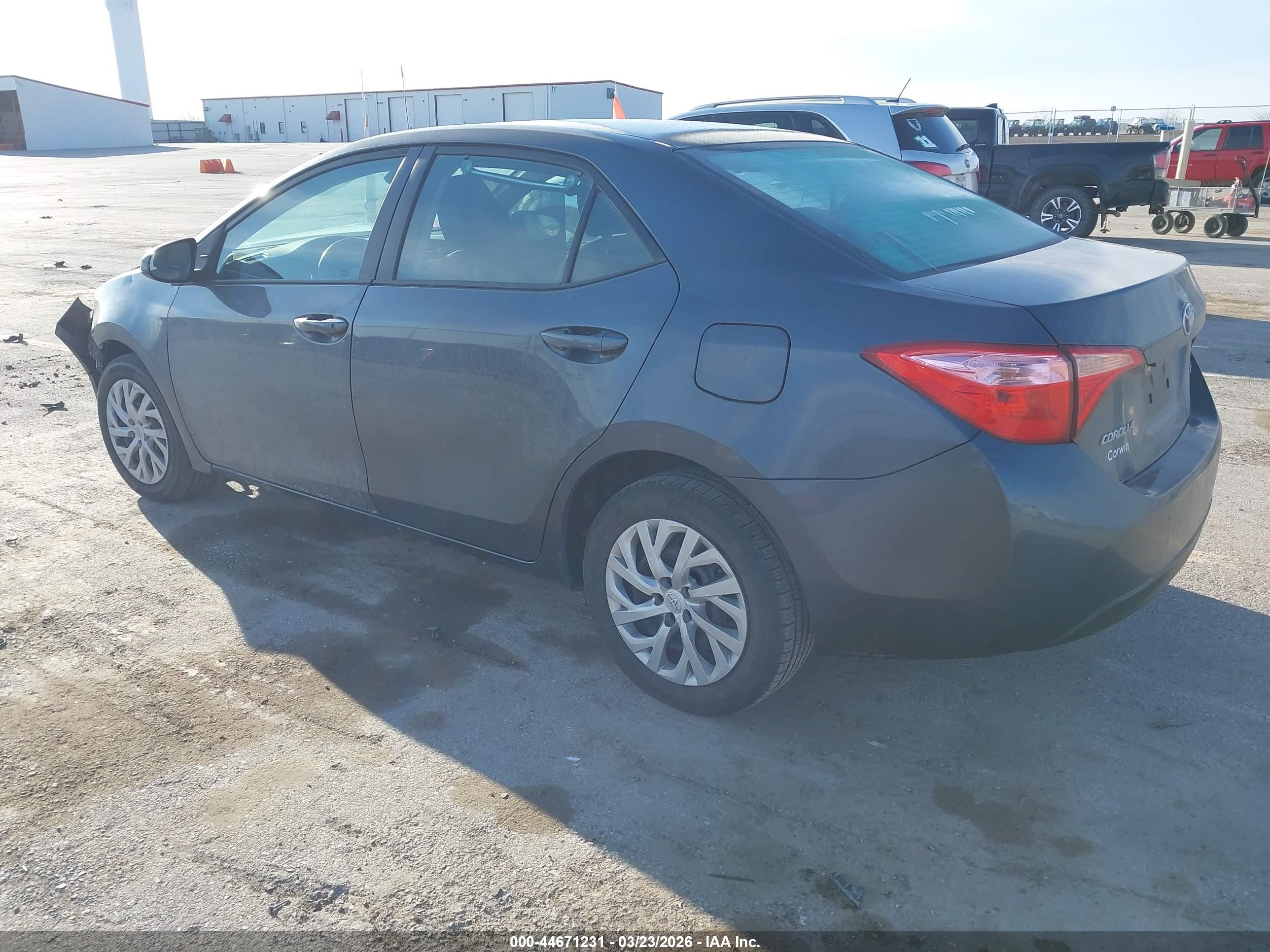 TOYOTA COROLLA image 3