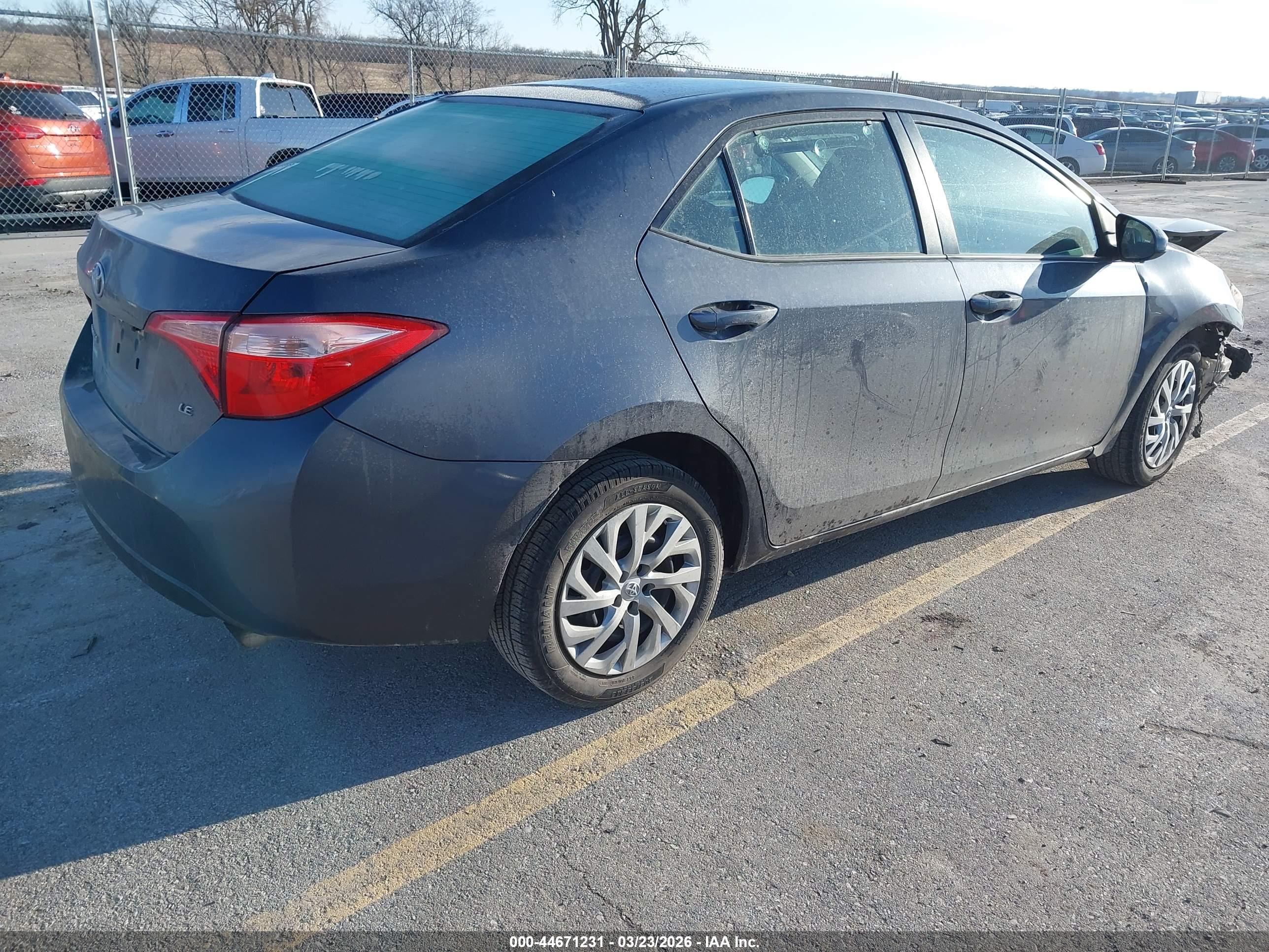 TOYOTA COROLLA image 4