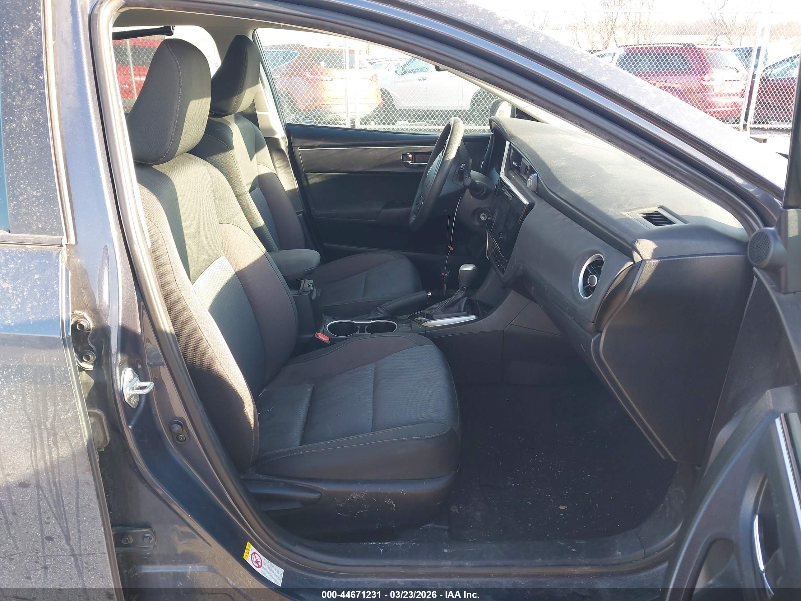 TOYOTA COROLLA image 5