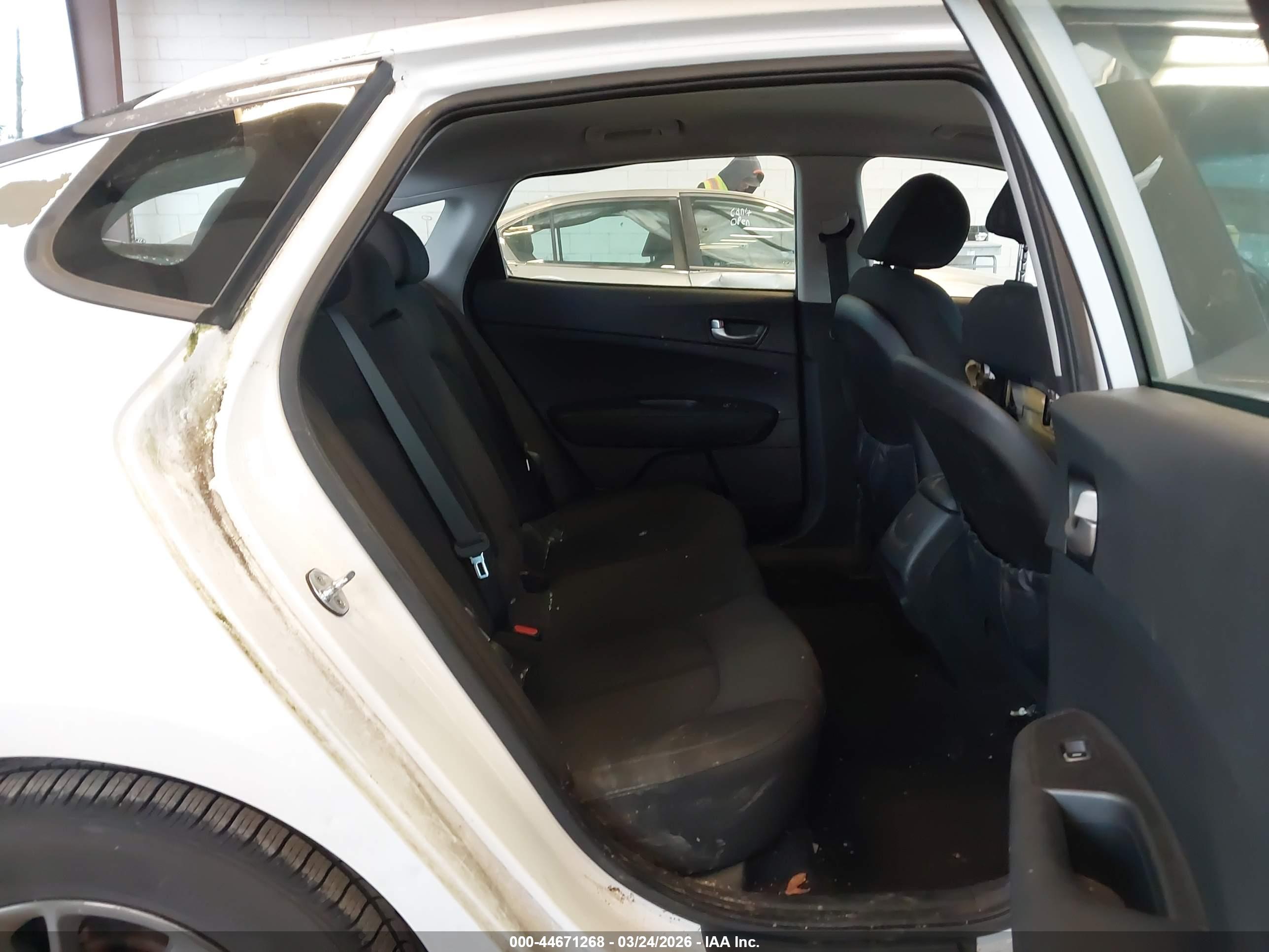KIA OPTIMA image 8