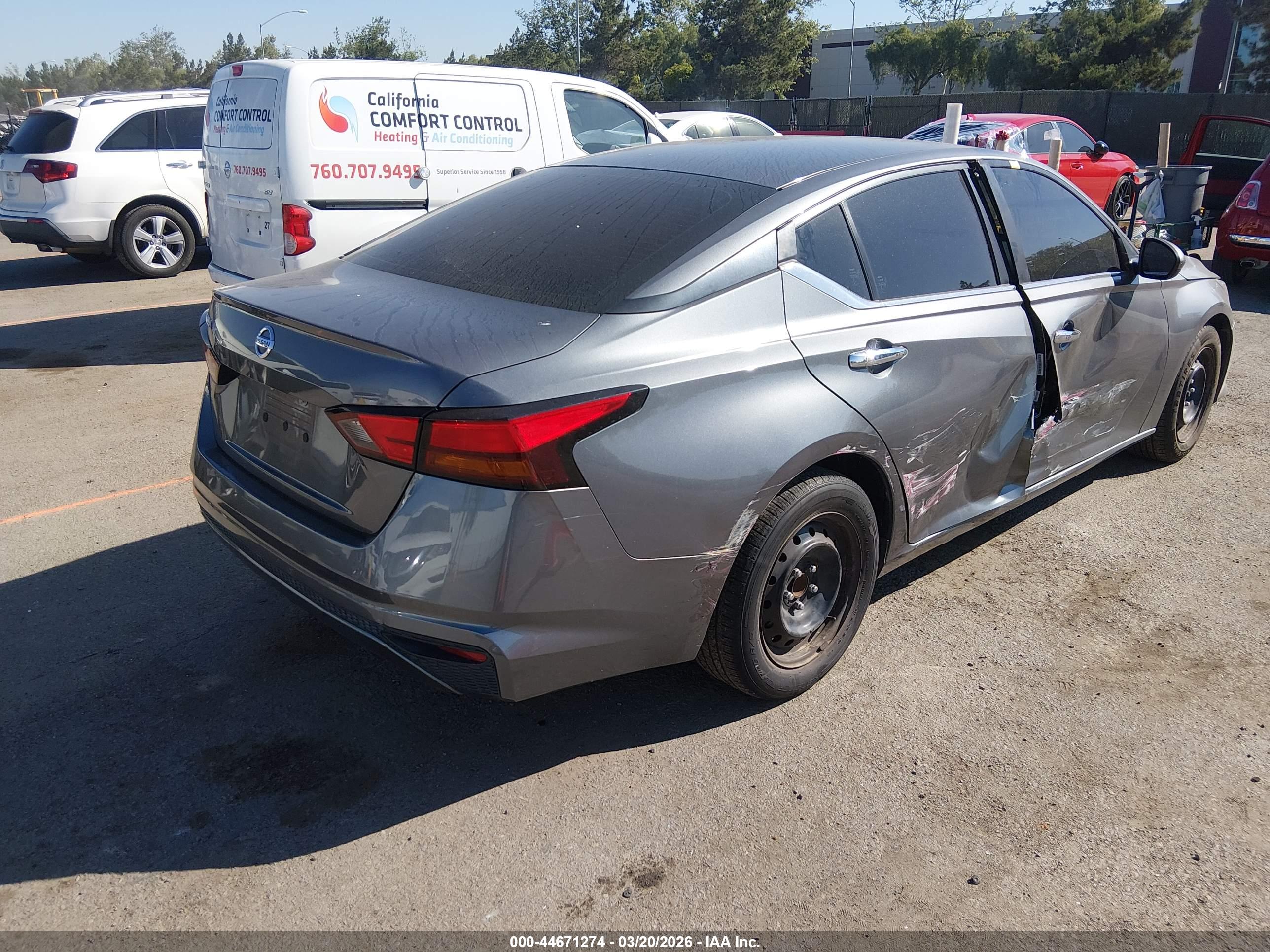NISSAN ALTIMA image 4