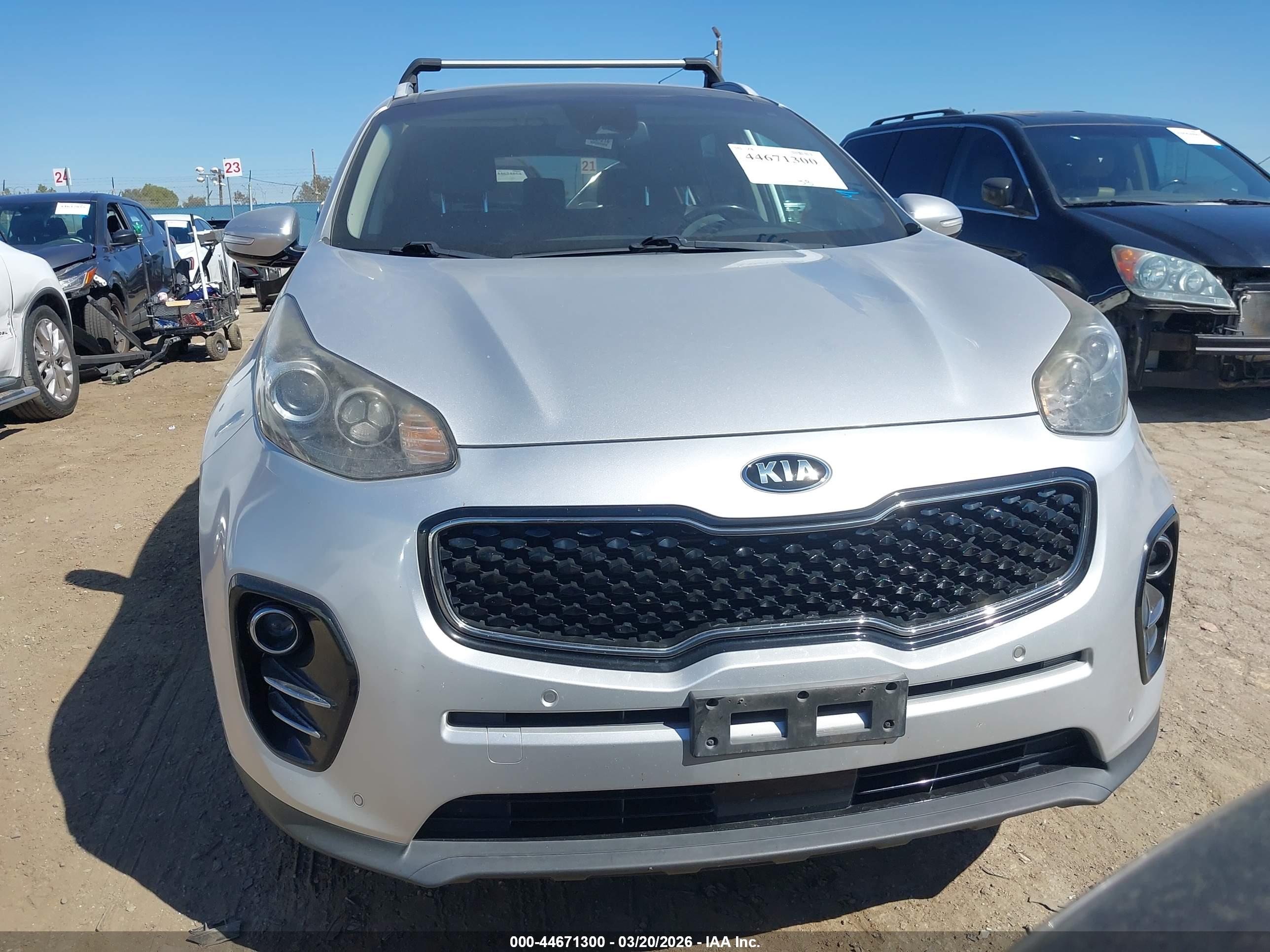 KIA SPORTAGE image 6